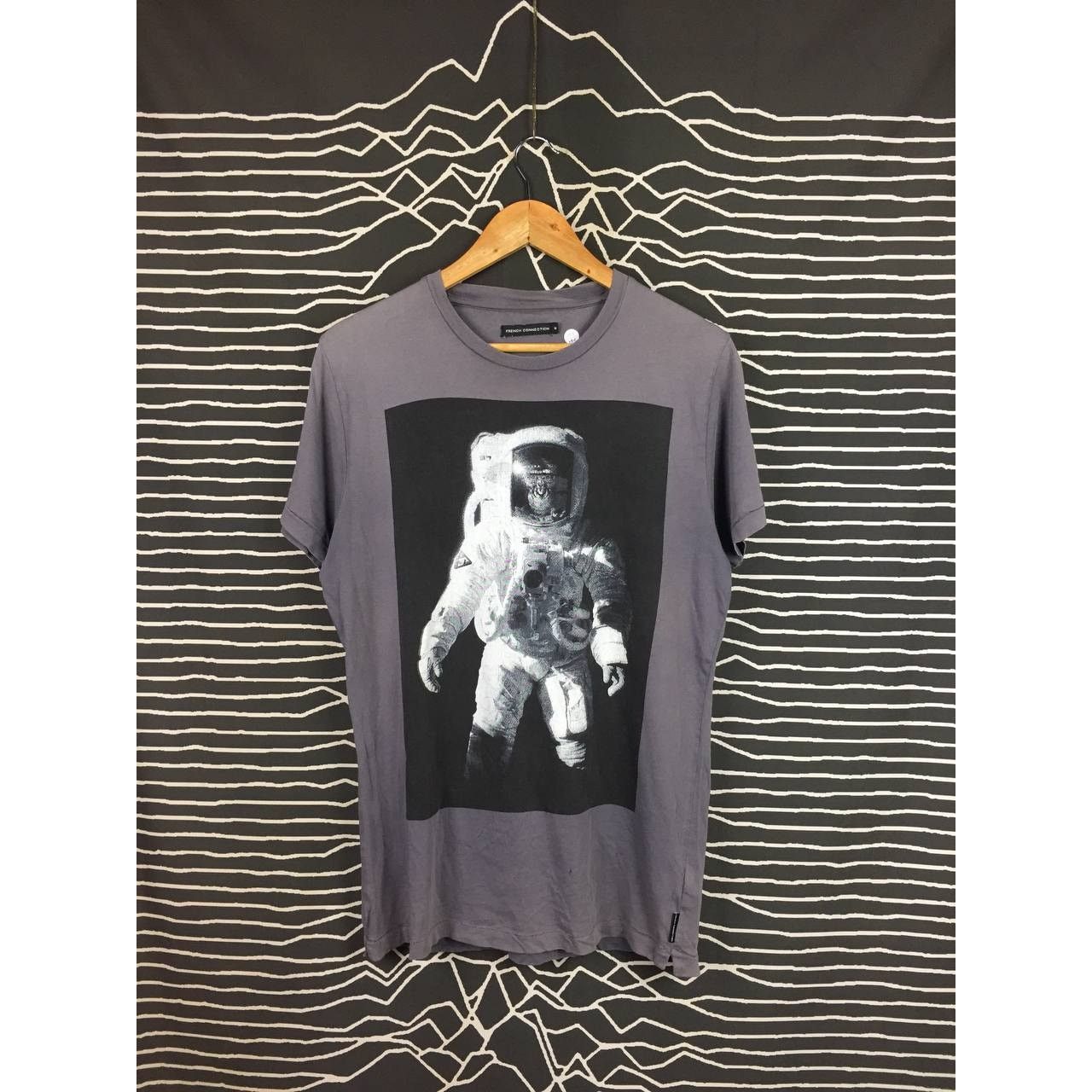 FCUK × French Connection French Connection Space Monkey Astronaut Graphic Tee Size US M / EU 48-50 / 2 - 2 Thumbnail