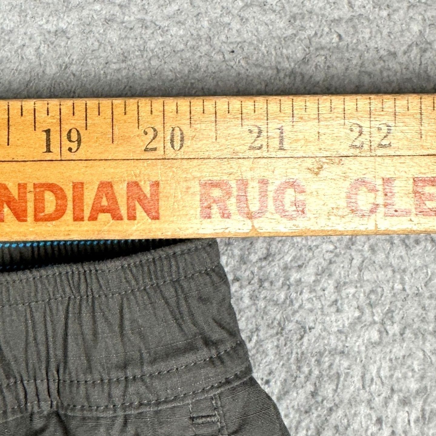 Vintage Columbia Pants Mens 2XL-32 Grey Convertible Zip Off Cargo Hiking Ripstop Outdoor Pants Size US 41 - 5 Thumbnail