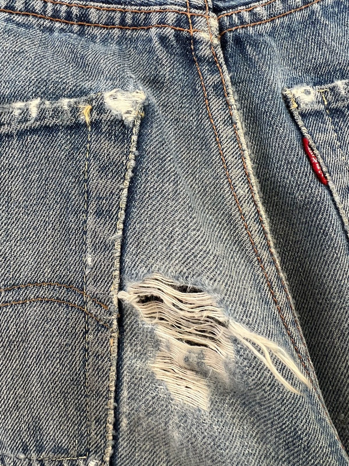 Levi's Trashed Vintage 70s Levi’s 501 Big E #6 Denim Redline Jeans Size US 30 / EU 46 - 17 Thumbnail