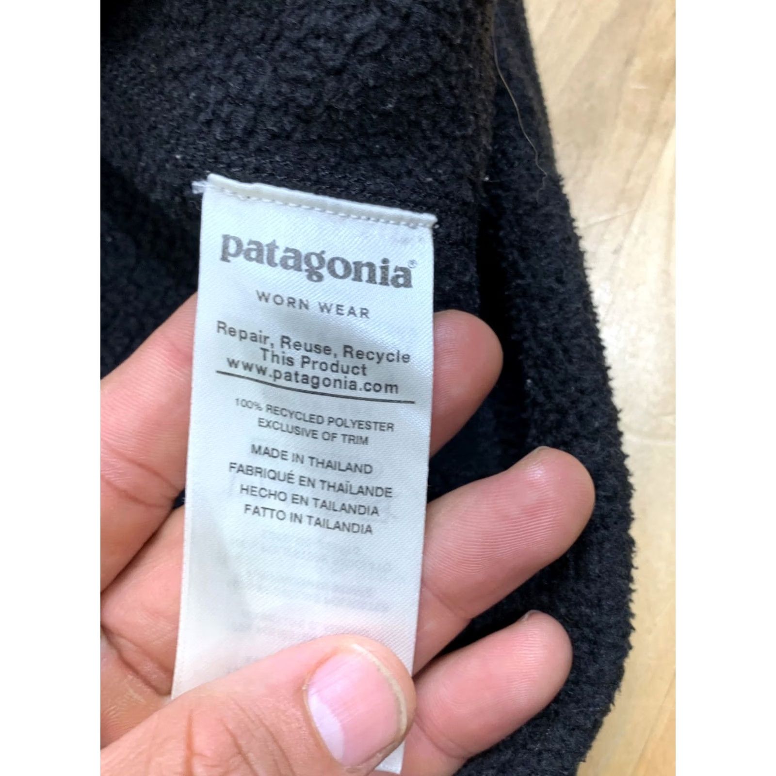 Patagonia Patagonia Sweater 1/4 Zip Men M Black Pullover Outdoor Casual Knit Fleece Logo 13286 Size US M / EU 48-50 / 2 - 2 Thumbnail