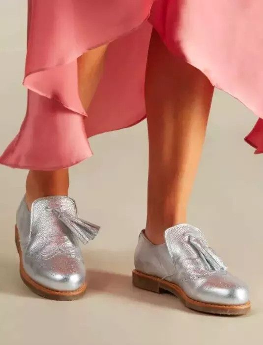 Vintage Penelope Chilvers Women’s Leather Silver Loafer Oxford Shoes Size US 6.5 / IT 36.5 - 3 Thumbnail