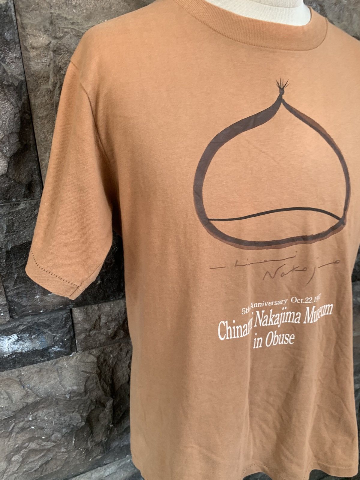 Arts & Science Vintage 90s Chinami Nakajima Museum in Obuse T shirt Size US M / EU 48-50 / 2 - 4 Thumbnail