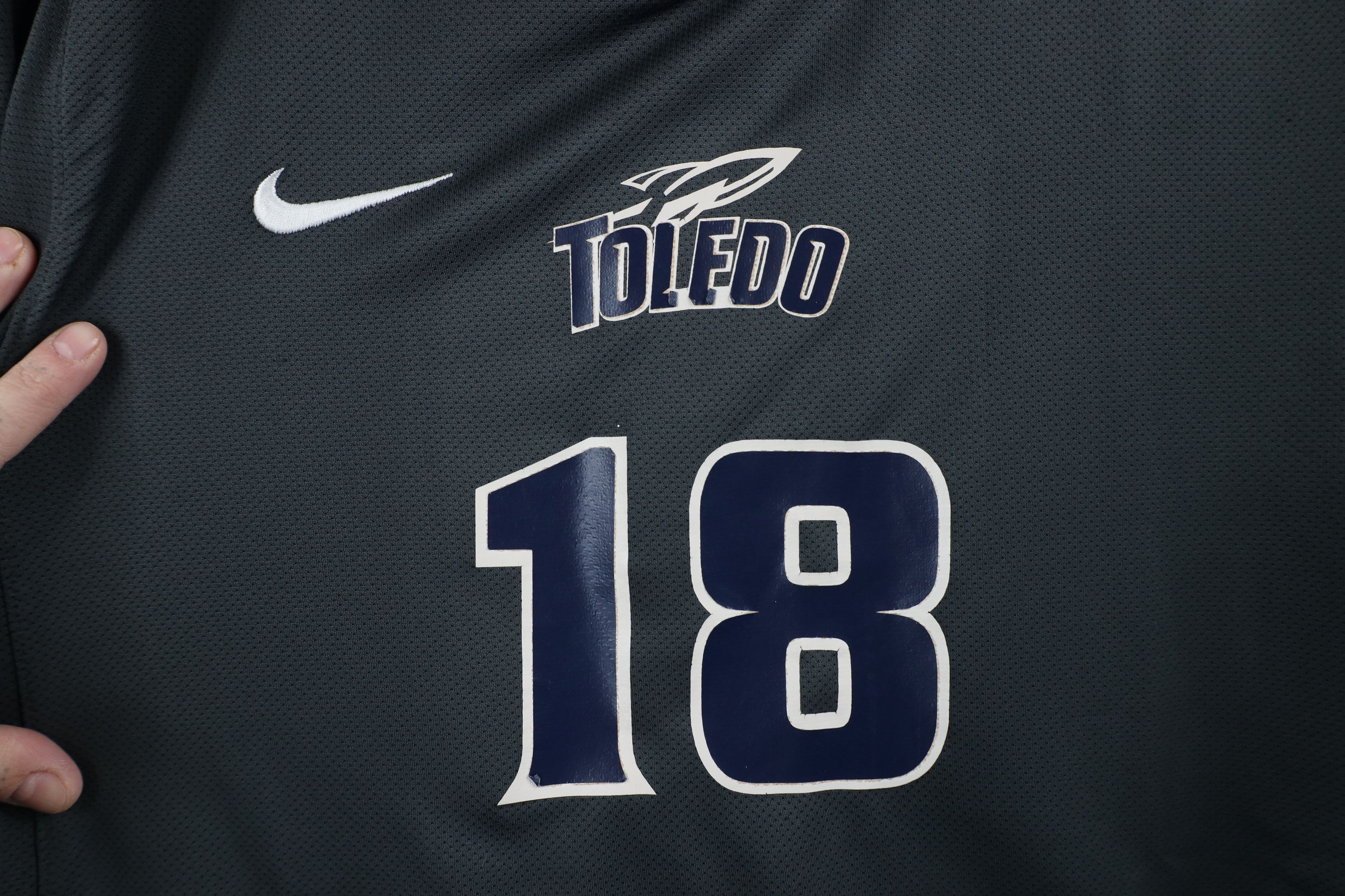 Nike × Vintage Nike Game Worn University of Toledo Soccer Jersey Gray #18 Size US S / EU 44-46 / 1 - 5 Thumbnail