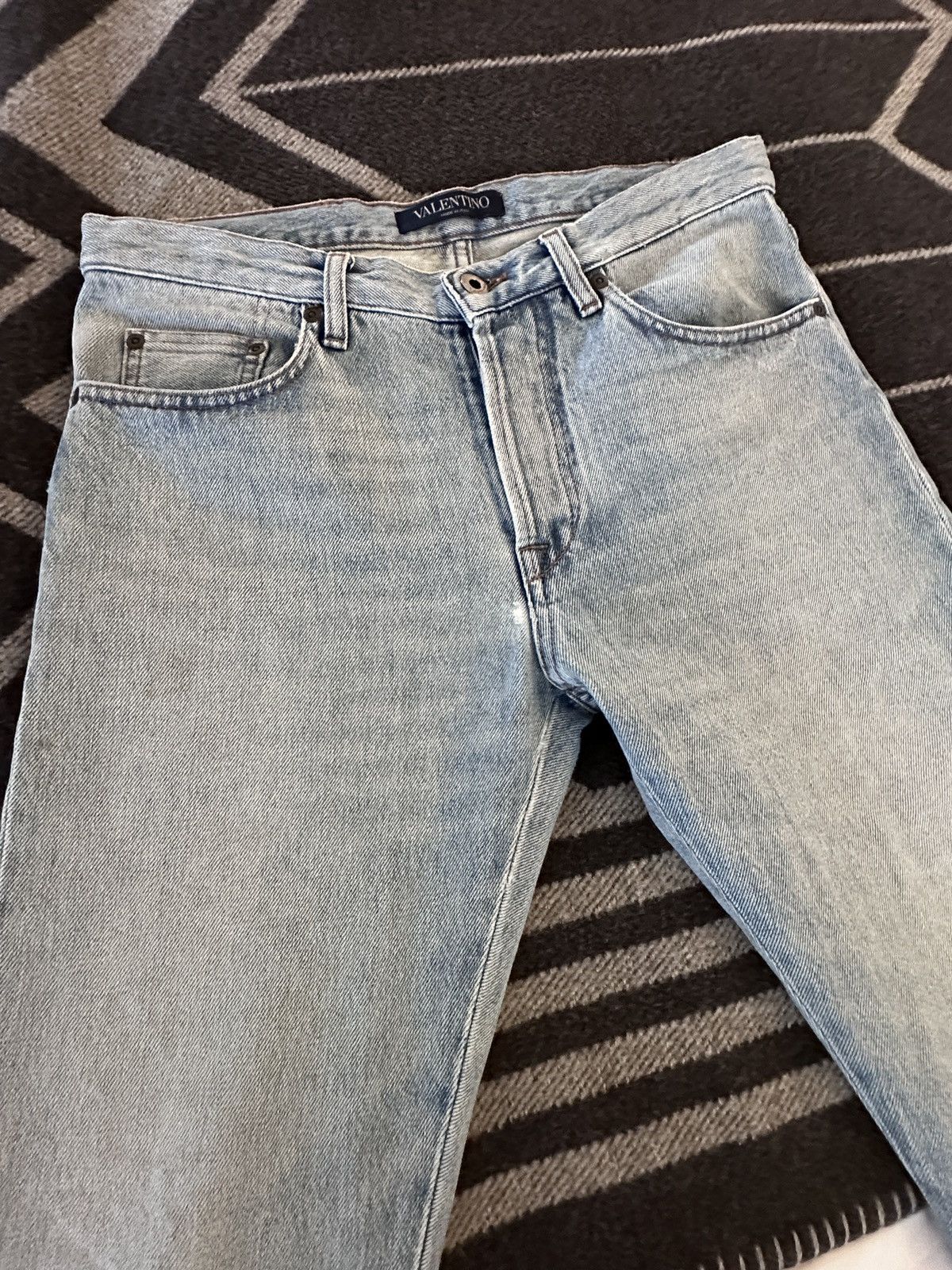 Valentino Valentino blue light wash straight men’s jeans Size US 28 / EU 44 - 9 Thumbnail