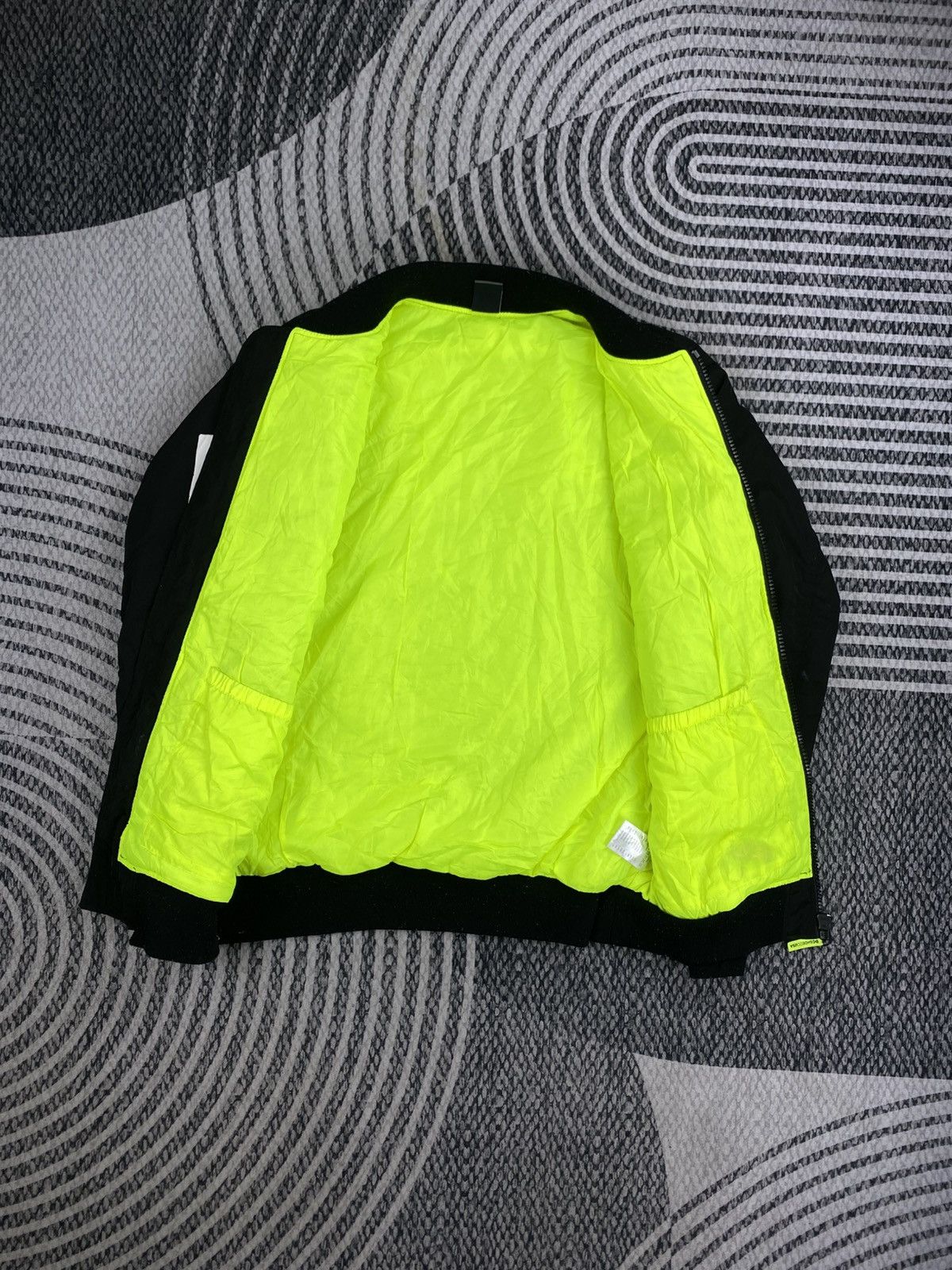 DC Vintage Dcshoecousa Neon Green Liner Zip-Up Bomber Jacket Size US XL / EU 56 / 4 - 8 Thumbnail