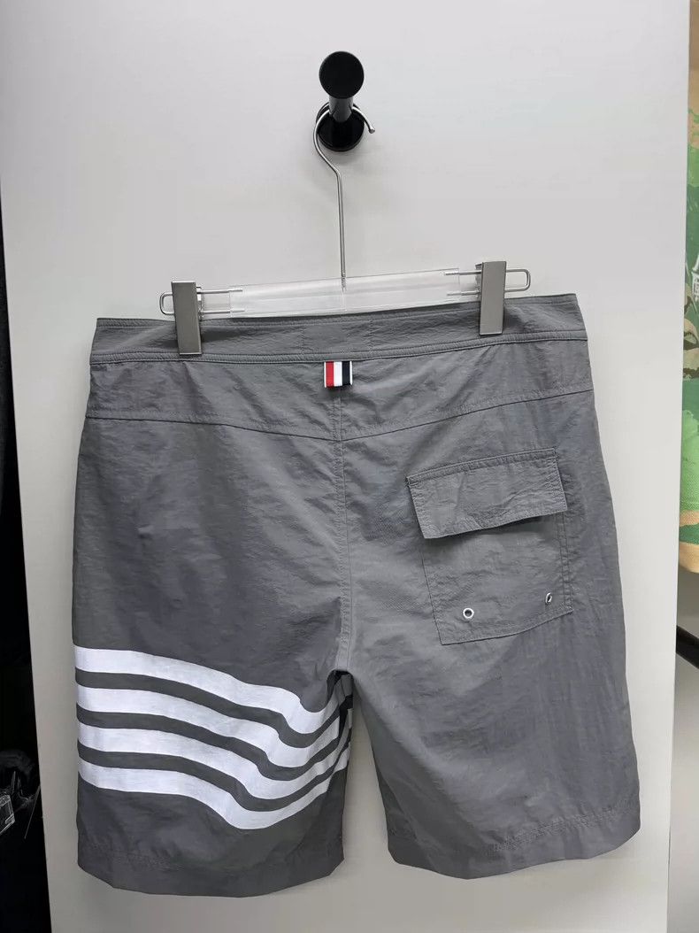Thom Browne Thom Browne size2 Gray sand shorts with drawstrings Size US 27 - 2 Thumbnail