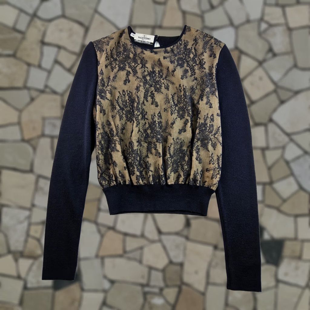 Valentino Valentino Miss V Lace Overlay Sweater Navy Size 6/40 Regular Women Pullover Lace 34" Chest 20" Length Size M / US 6-8 / IT 42-44 - 1 Thumbnail