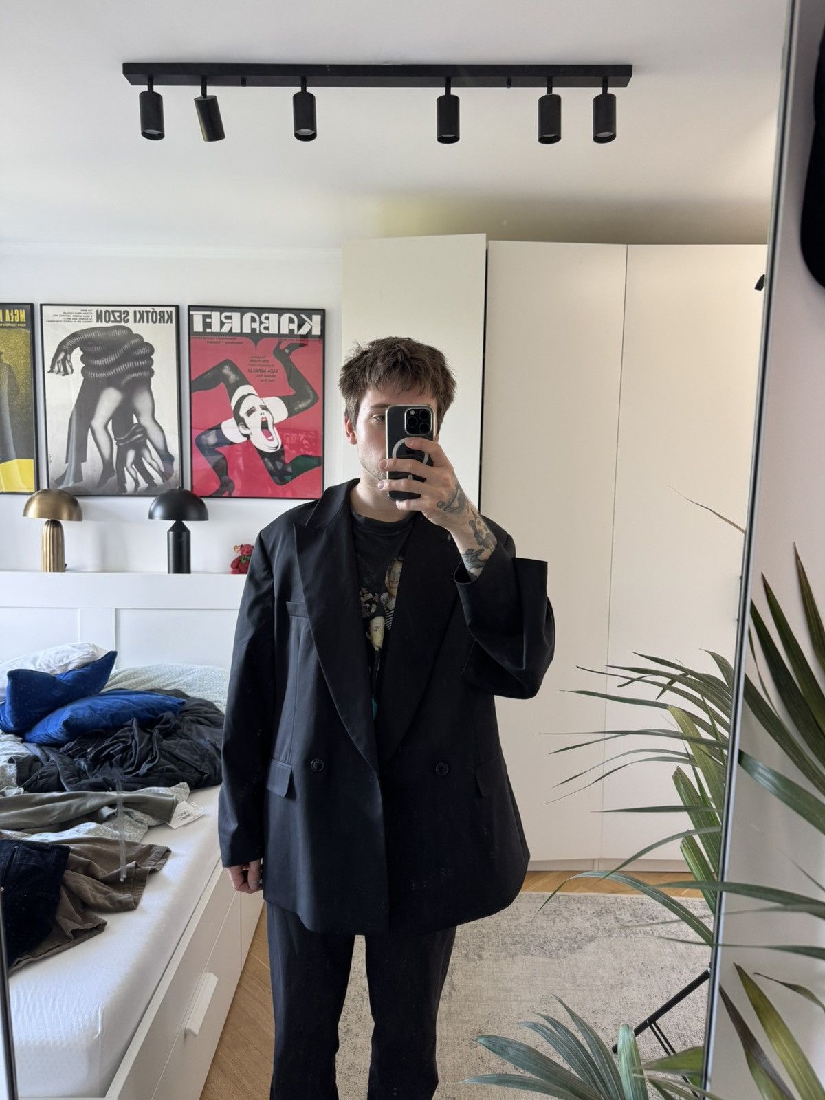 Vetements Vetements AW20 Anarchy Black Sleeve Split Blazer Jacket Rare Size US M / EU 48-50 / 2 - 10 Thumbnail