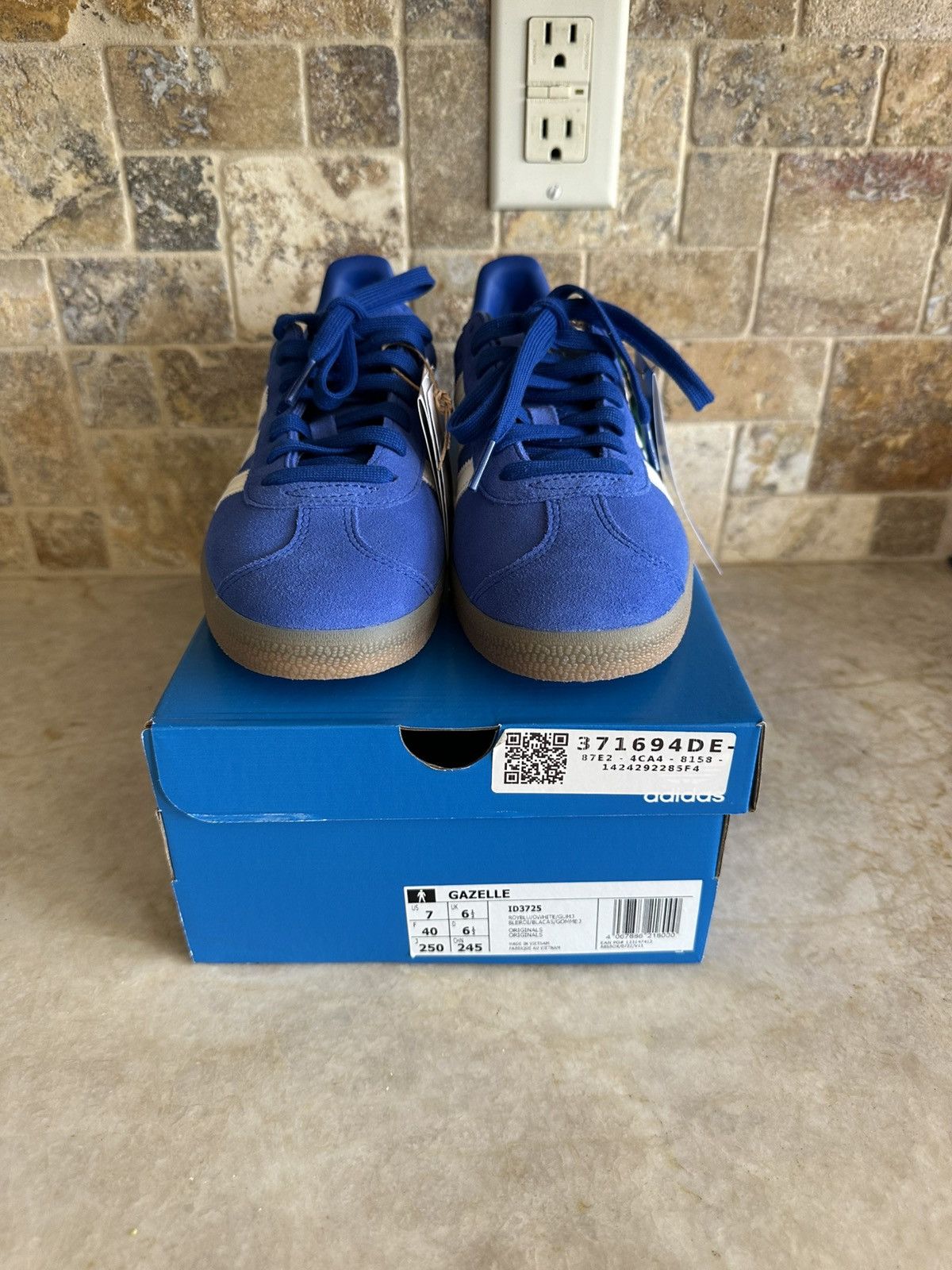 Adidas Adidas Gazelles Royal Blue Italia | Grailed
