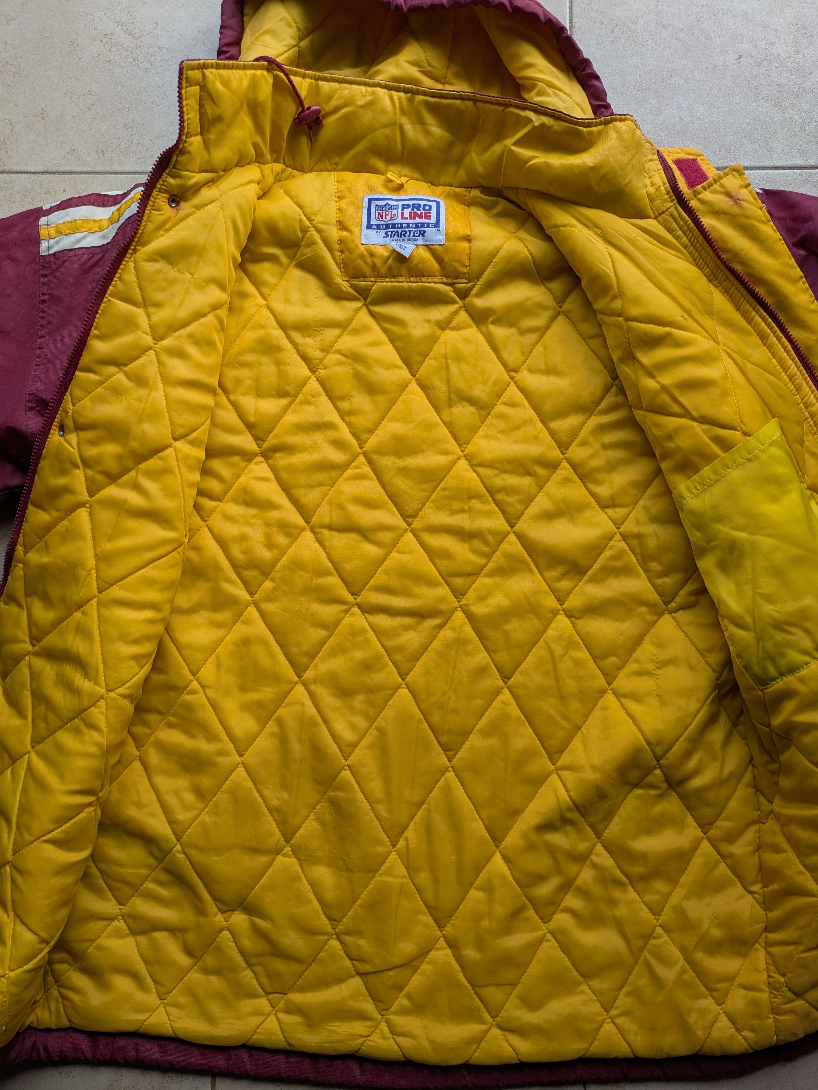 Starter Washington Redskins 90s STARTER puffer XL red NFL vtg Size US XL / EU 56 / 4 - 11 Thumbnail