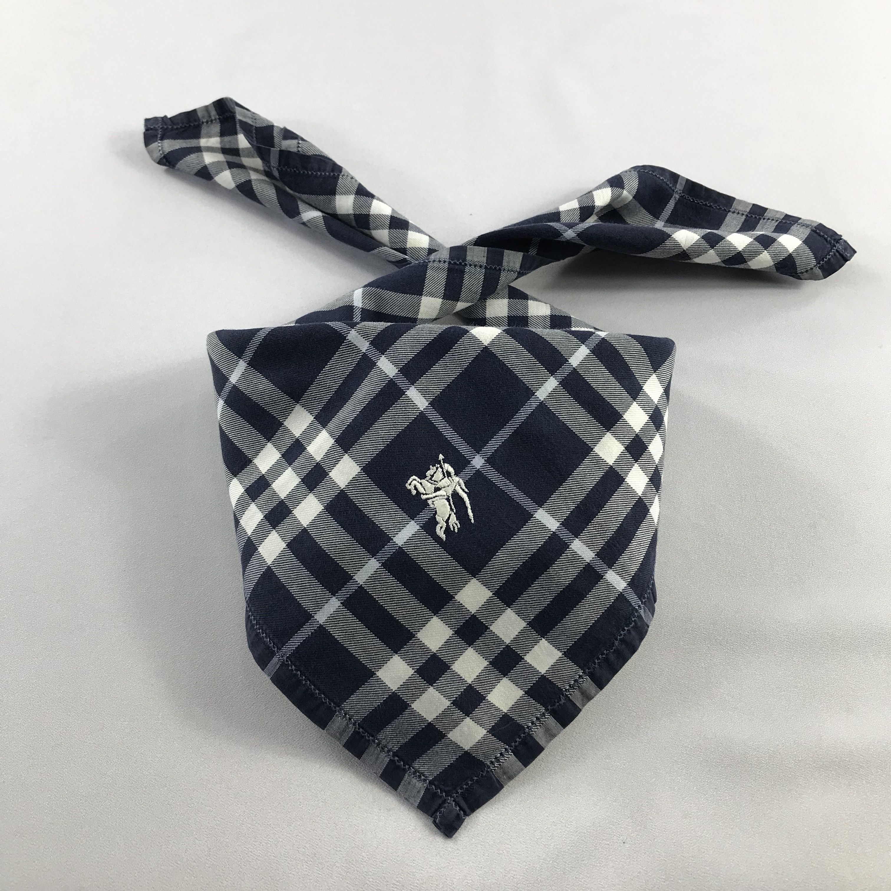 Burberry Burberry Handkerchief / Bandana / Neckerchief C686 Size ONE SIZE - 1 Thumbnail