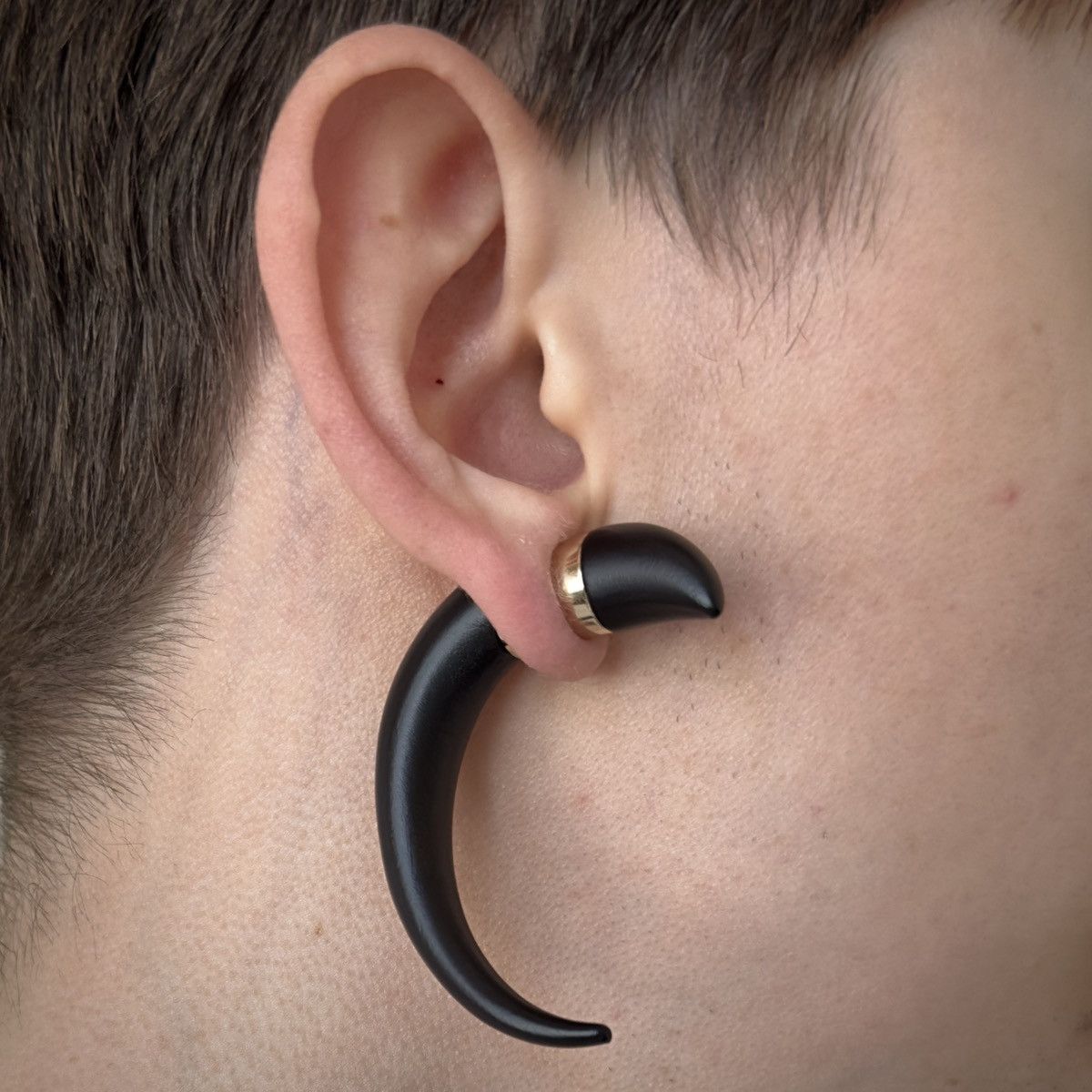 Givenchy Givenchy S/S 2012 Riccardo Tisci Magnetic Horn Earring Size ONE SIZE - 1 Thumbnail