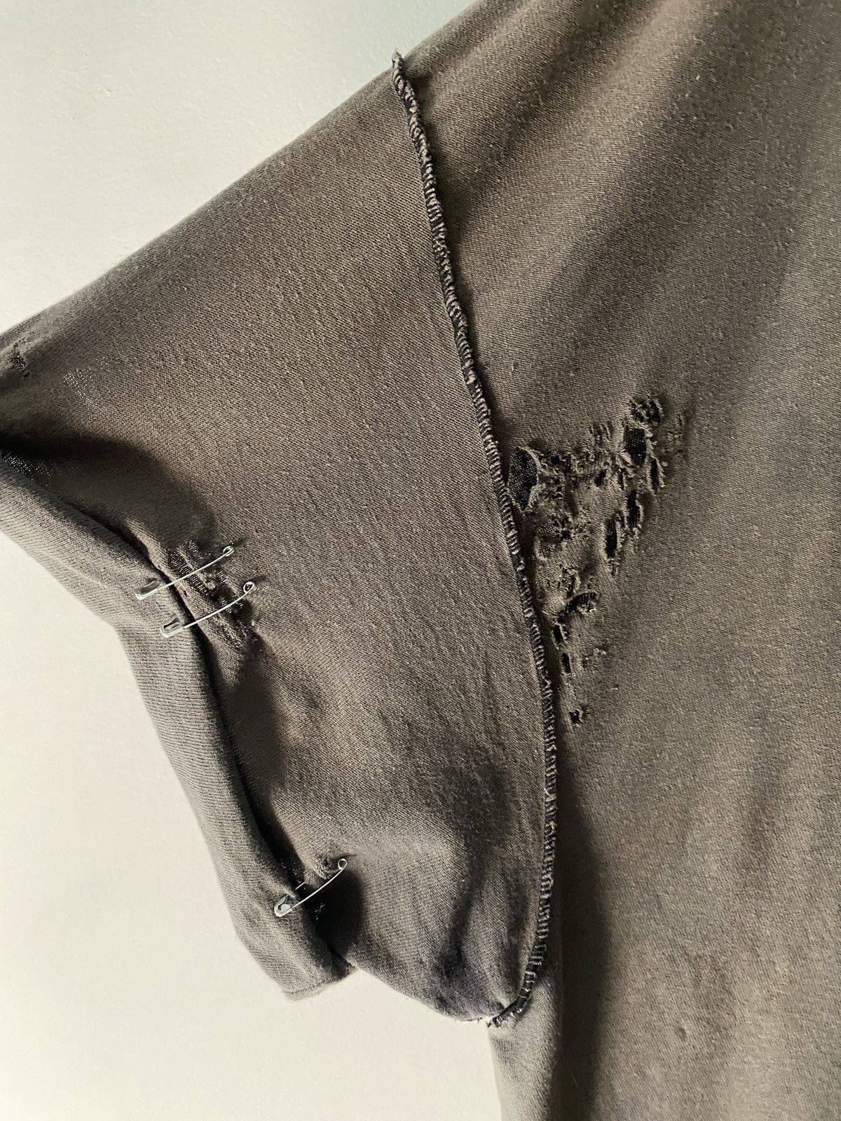 Vintage Vintage Perfectly Thrashed Faded and Repaired Inside Out Tee Size US XL / EU 56 / 4 - 3 Thumbnail