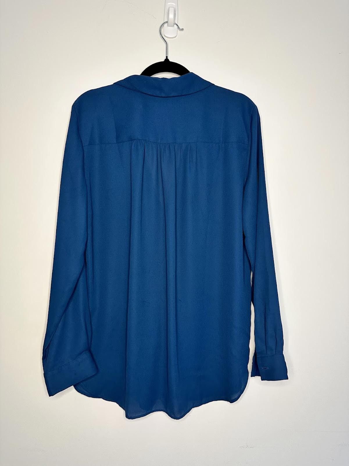 Ann Taylor Ann Taylor Camp Shirt - Sz. M Size M / US 6-8 / IT 42-44 - 3 Thumbnail