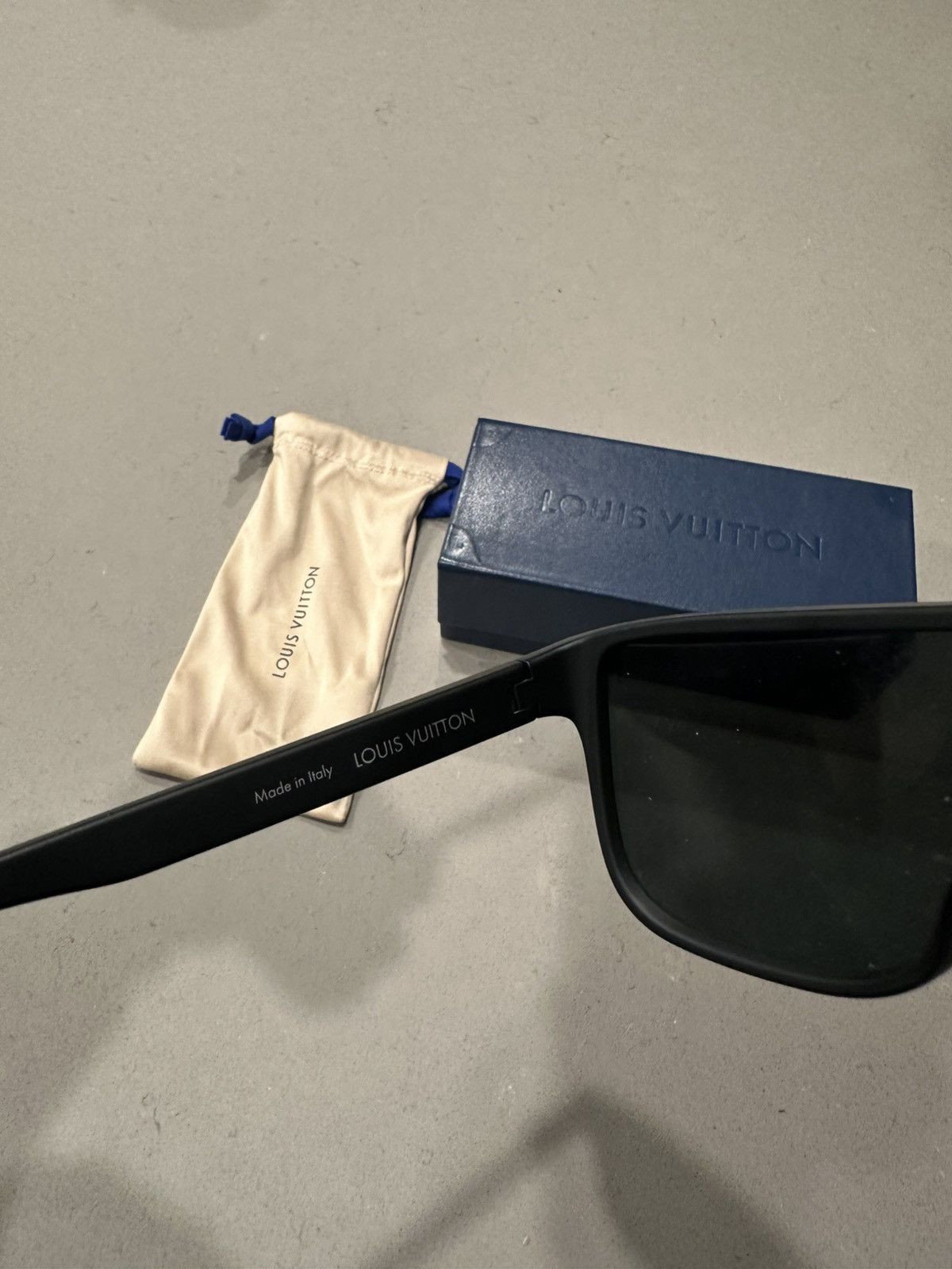 Louis Vuitton LV Waimea Sunglasses Size ONE SIZE - 4 Thumbnail