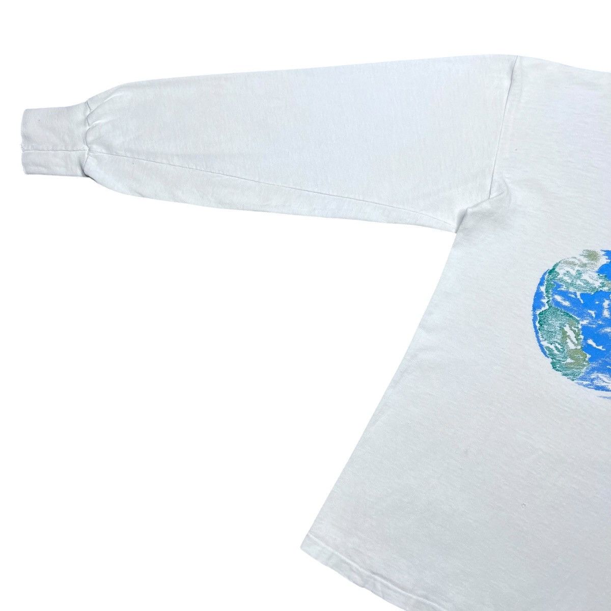 Other Vintage 1980s World Peace Earth Graphic Long Sleeve T-Shirt Size US S / EU 44-46 / 1 - 7 Thumbnail