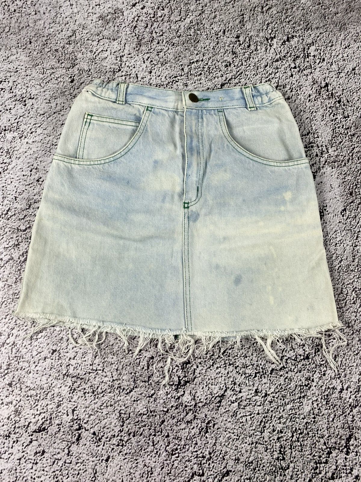 Vintage Vintage Y2K Benetton faded denim skirt streetwear Size 24" / US 00 / IT 34 - 1 Thumbnail