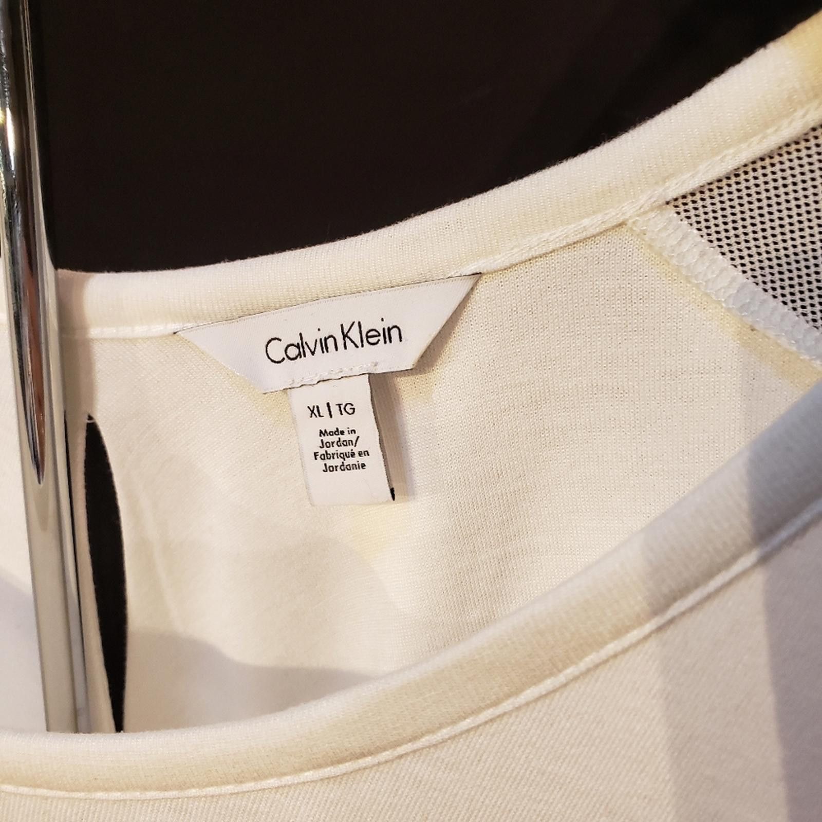 Calvin Klein Calvin Klein NWOT Women’s Off White Long Sleeve Size XL / US 12-14 / IT 48-50 - 8 Thumbnail
