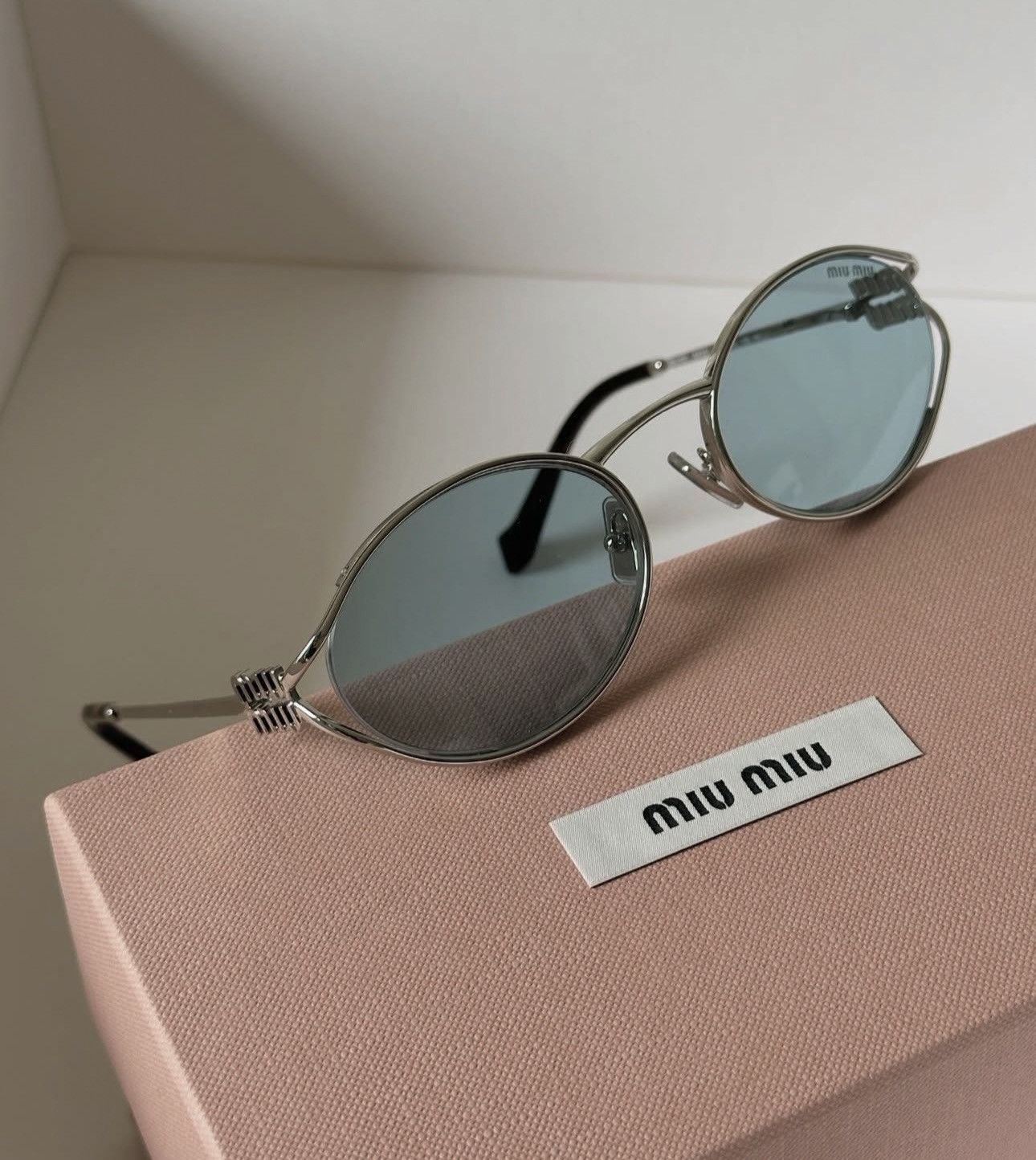 Miu Miu × Vintage NEW Miu Miu sunglasses MU 52YS 1BC20R Size ONE SIZE - 2 Thumbnail