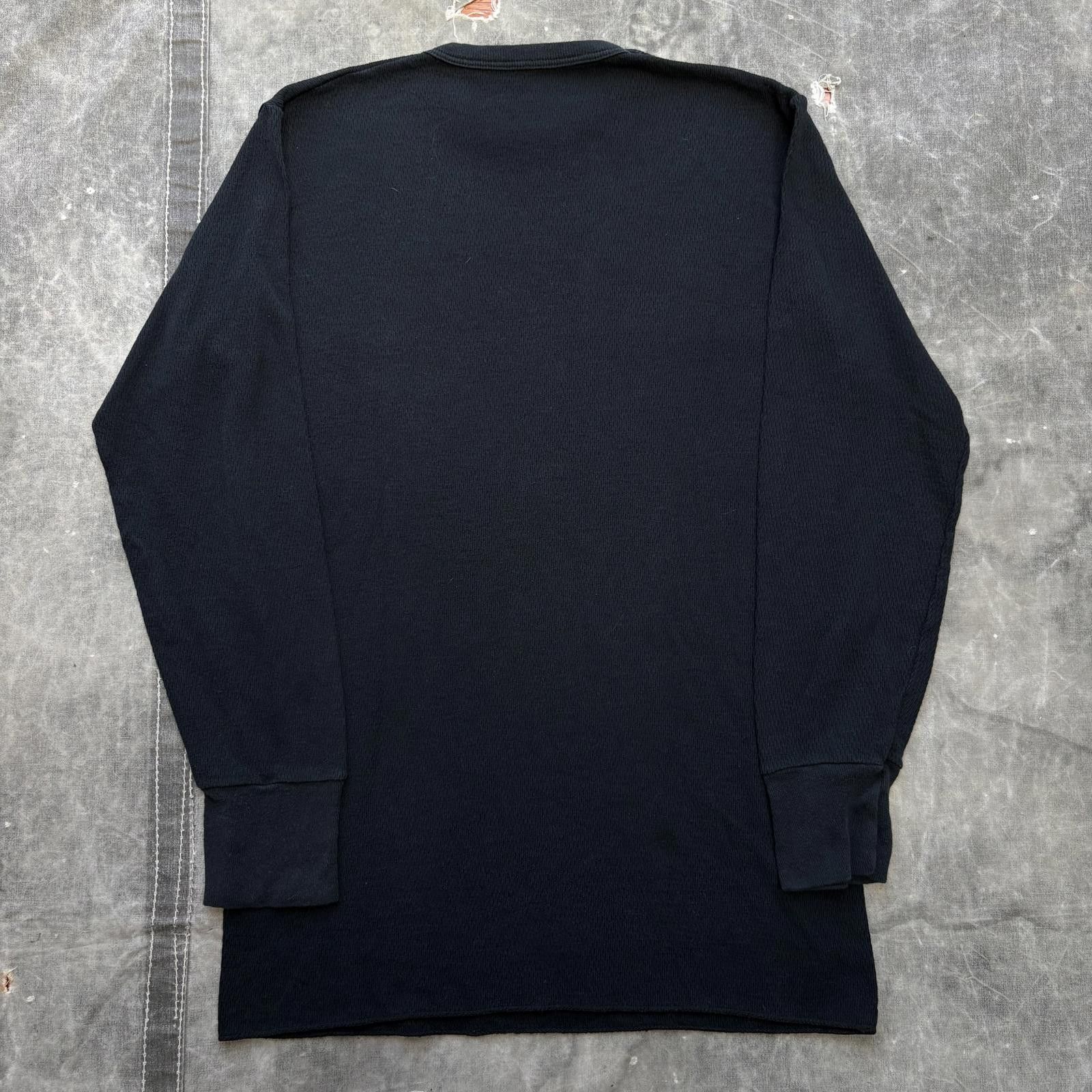 Vintage Vintage 90s Y2K Black Grunge Skater Thermal Waffle Shirt Size US L / EU 52-54 / 3 - 3 Thumbnail