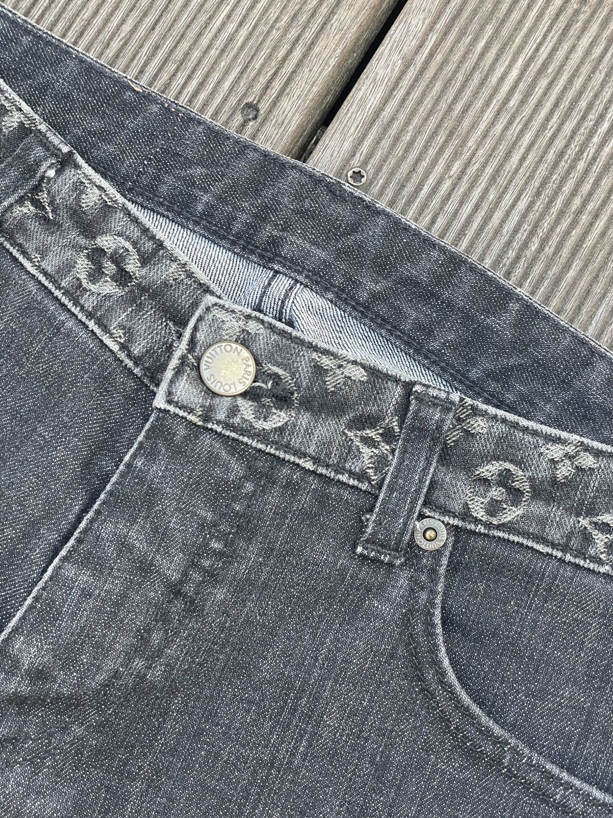 Louis Vuitton Louis Vuitton LV pants vintage logo jean pants monogram Size 26" / US 2 / IT 38 - 5 Thumbnail