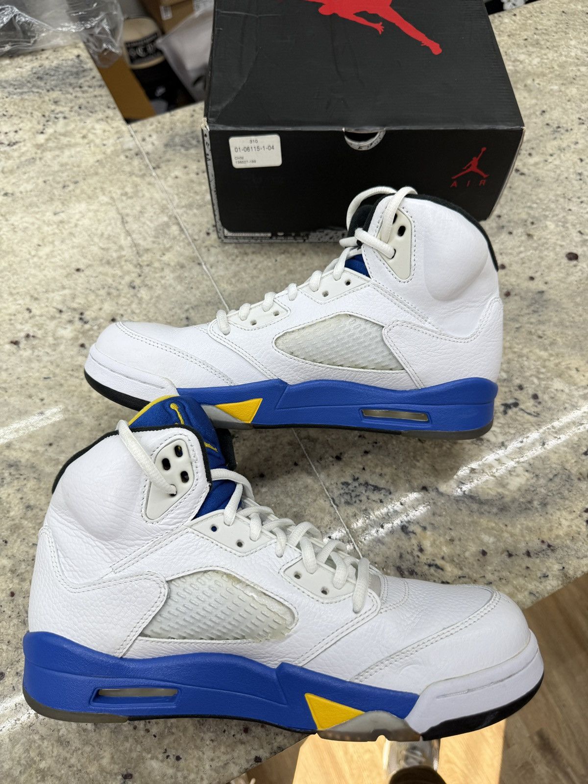 Jordan Brand Jordan 5 Retro Laney 2013 Size US 8 / EU 41 - 2 Thumbnail