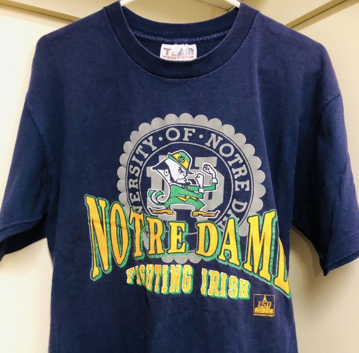 NCAA × Vintage Vintage 1992 Notre Dame Irish Team Edition Apparel Large Tee Size US L / EU 52-54 / 3 - 9 Thumbnail