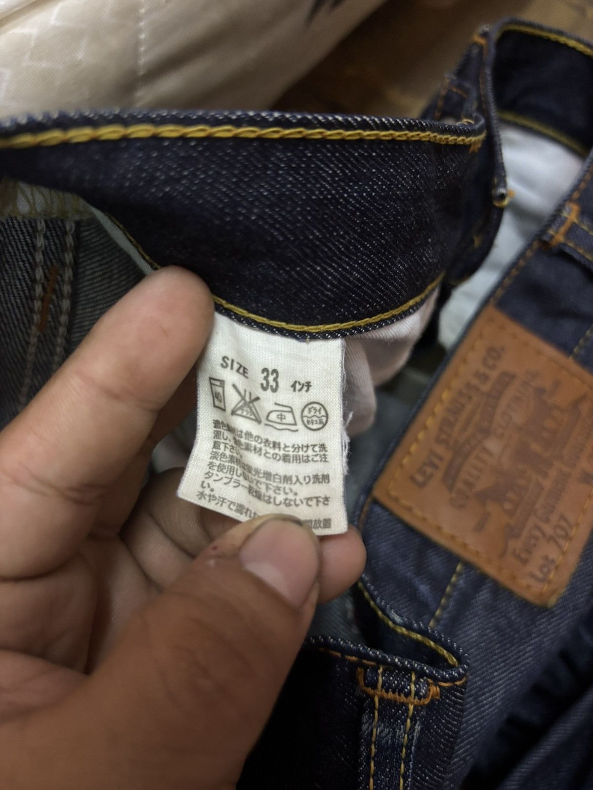 Jean × Levi's × Vintage Vintage Levis 707 Regular Bootcut Men Jeans (Size 33) Size US 33 - 9 Thumbnail