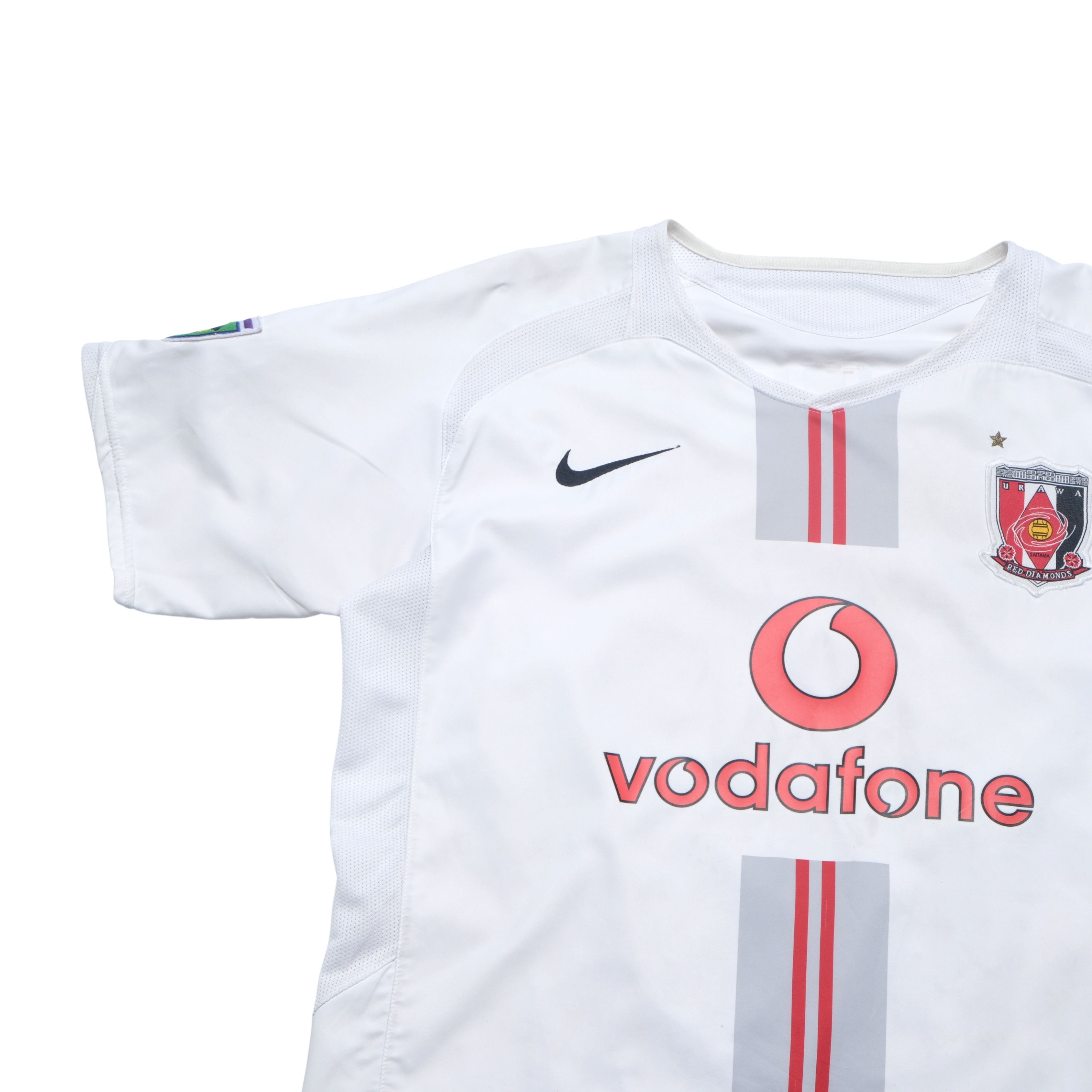 Nike 2006 Urawa Red Diamonds Away Shirt Nike J-League (M) Size US M / EU 48-50 / 2 - 3 Thumbnail