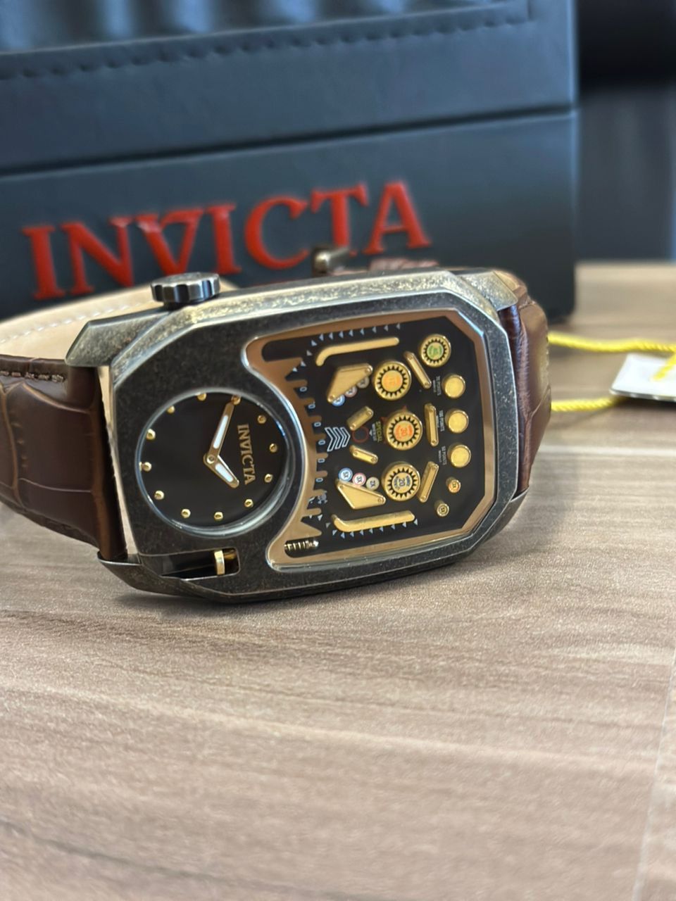 Invicta × Vintage Very Rare Invicta Pinball Watch Size ONE SIZE - 1 Thumbnail