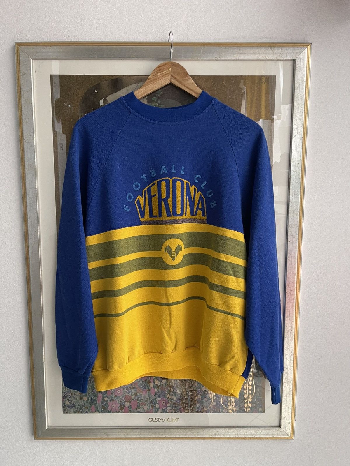 Vintage Vintage Hellas Verona 90s Sweatshirt Size US L / EU 52-54 / 3 - 1 Thumbnail
