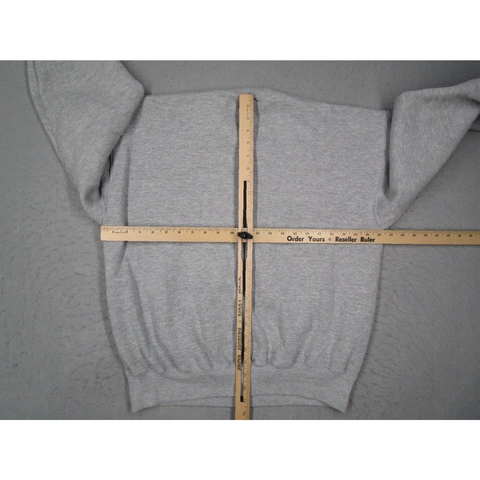 Russell Athletic VINTAGE Russell Athletic Sweatshirt Mens L Gray Logo Pullover Crew Neck Cotton Polyester Blend USA Made in USA Size US L / EU 52-54 / 3 - 6 Thumbnail
