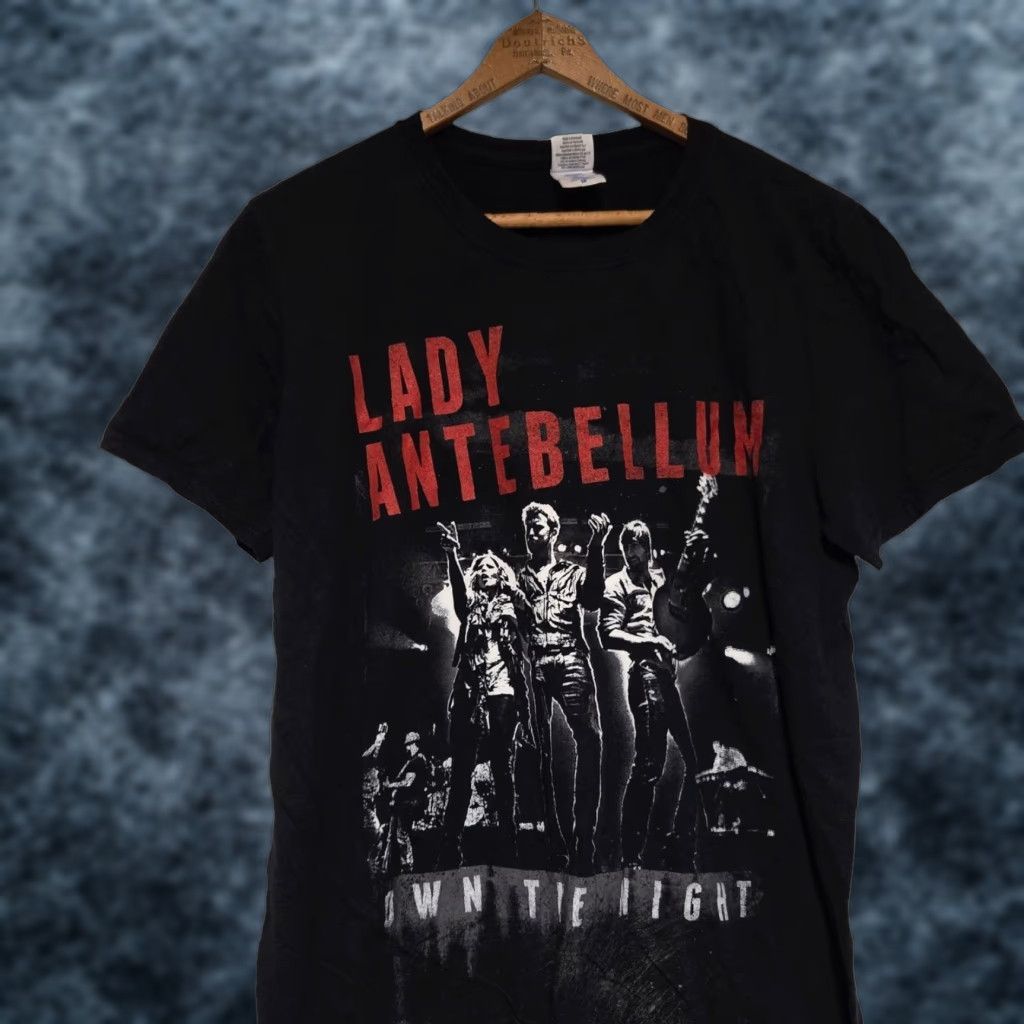 Gildan Lady Antebellum Own The Night Tour Medium T-Shirt Black Red Cotton Gildan Softstyle Logo Short Sleeve Round Neck Men Shirt Band Music Size US M / EU 48-50 / 2 - 1 Thumbnail