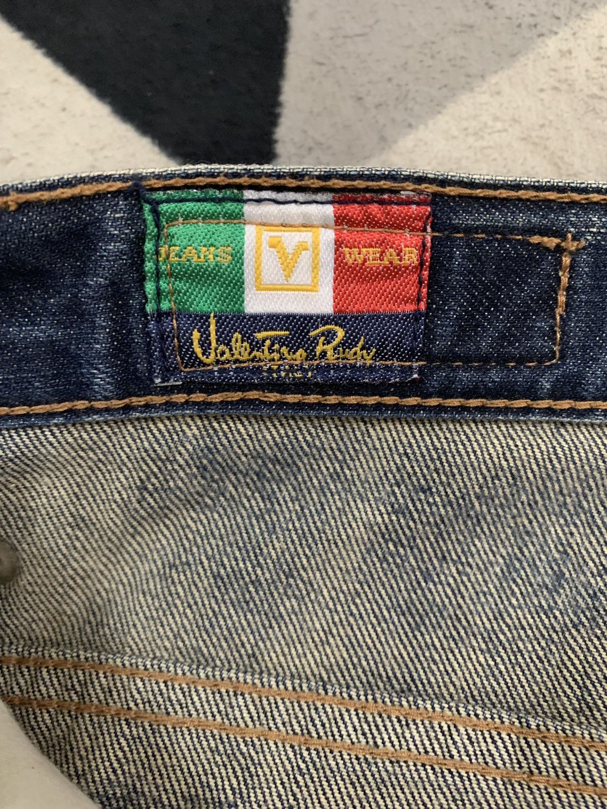 Valentino Vintage Valentino Rudy Italy Faded Baggy Bush Denim Pants Size US 33 - 20 Thumbnail