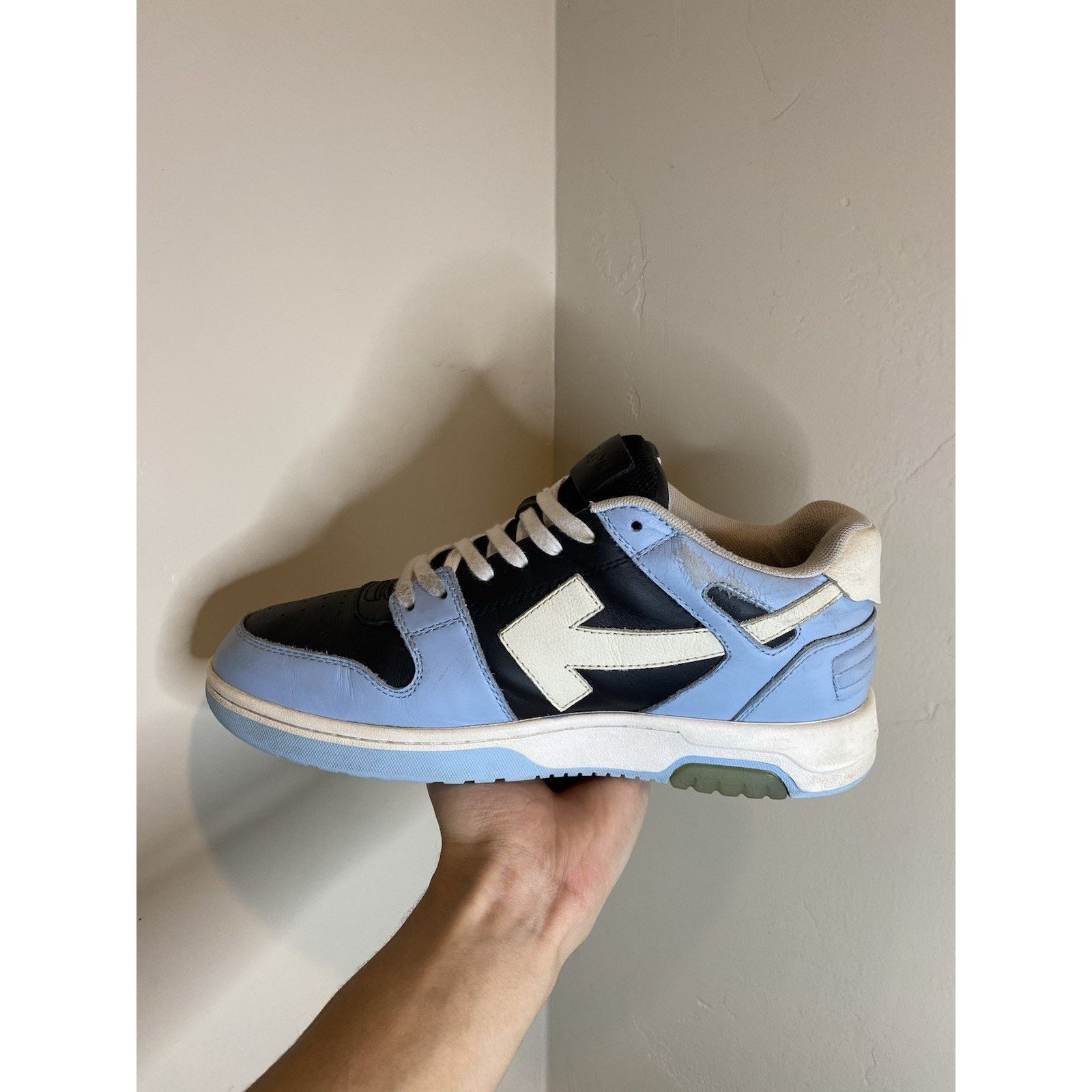 Off-White Size 41 (8 US) Off-White Out of Office 'UNC Blue White ' Size US 8 / EU 41 - 6 Thumbnail