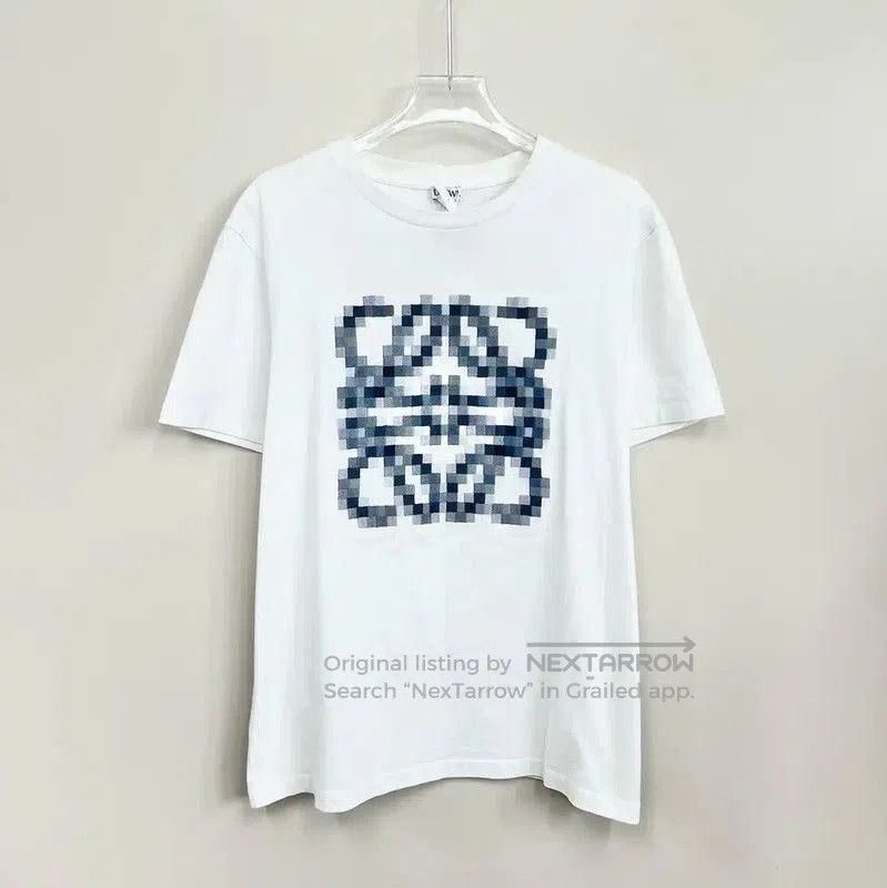 Loewe Loewe White Graphic Tee for Women . Size M / US 6-8 / IT 42-44 - 1 Thumbnail