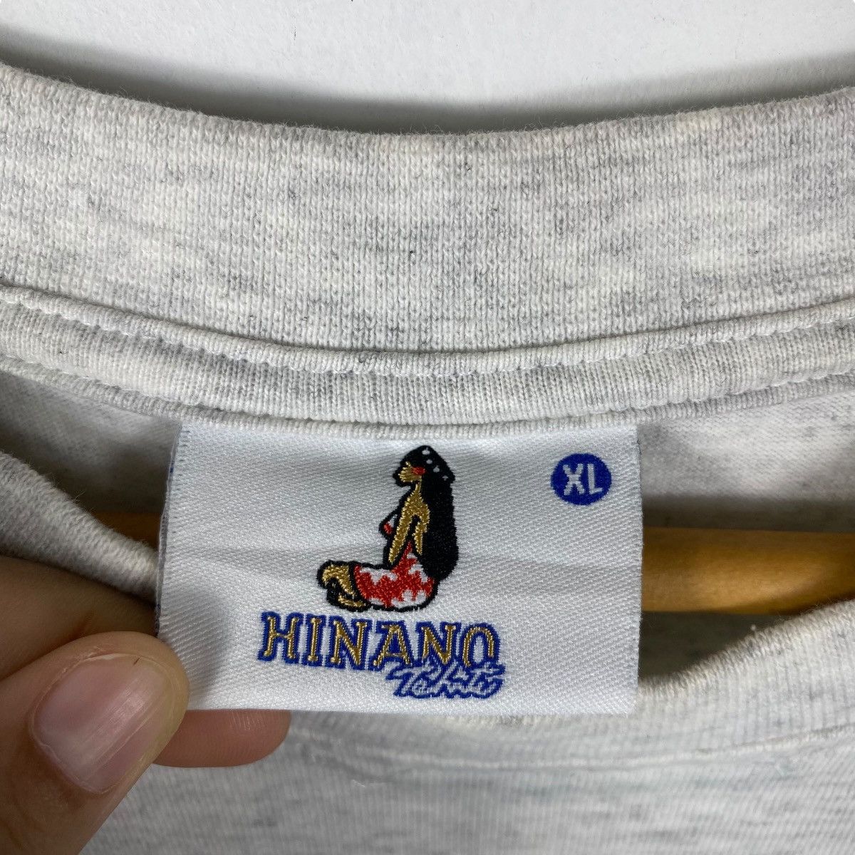 Vintage Vintage 90's HINANO TAHITI Beer Graphic Tee Shirt Size US XL / EU 56 / 4 - 6 Thumbnail