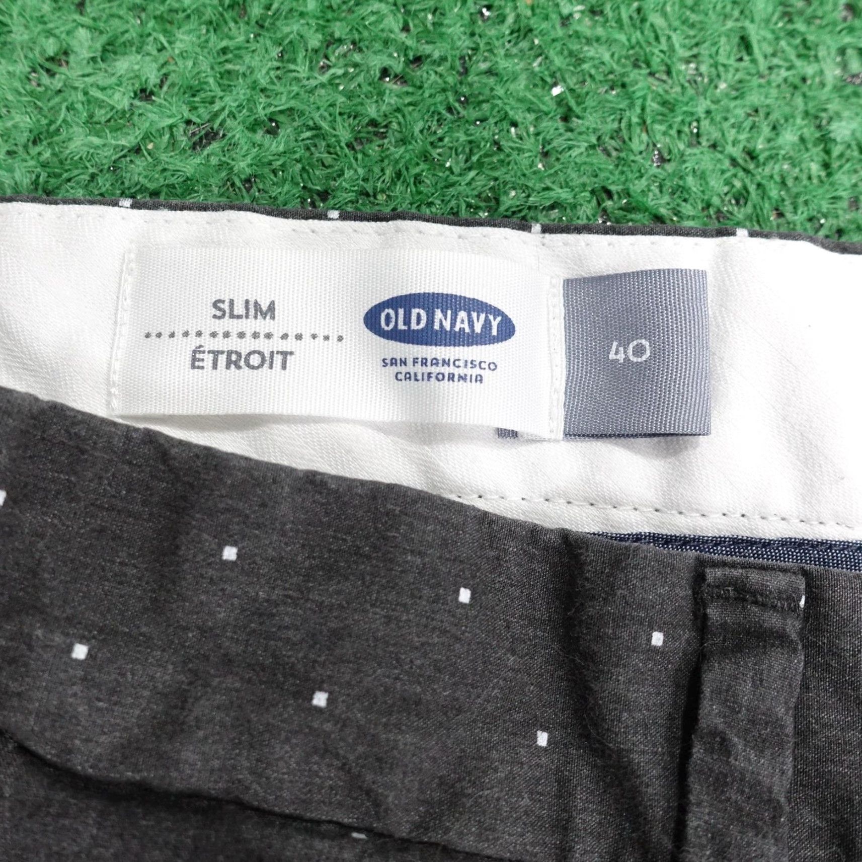 Old Navy Old Navy Men's Slim Fit Chino Shorts 40 Summer Casual Polka Dot Cotton Spandex Gray 8" Inseam Size US 40 / EU 56 - 5 Thumbnail