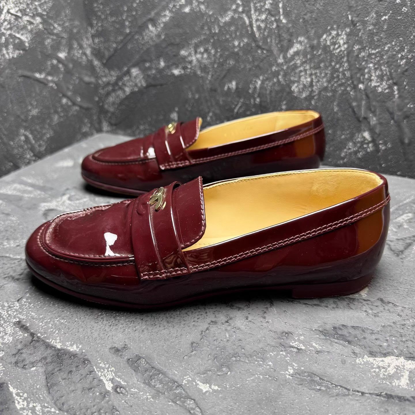 Chanel Chanel Red Patent Leather Loafers Q10 Size US 7 / IT 37 - 2 Thumbnail