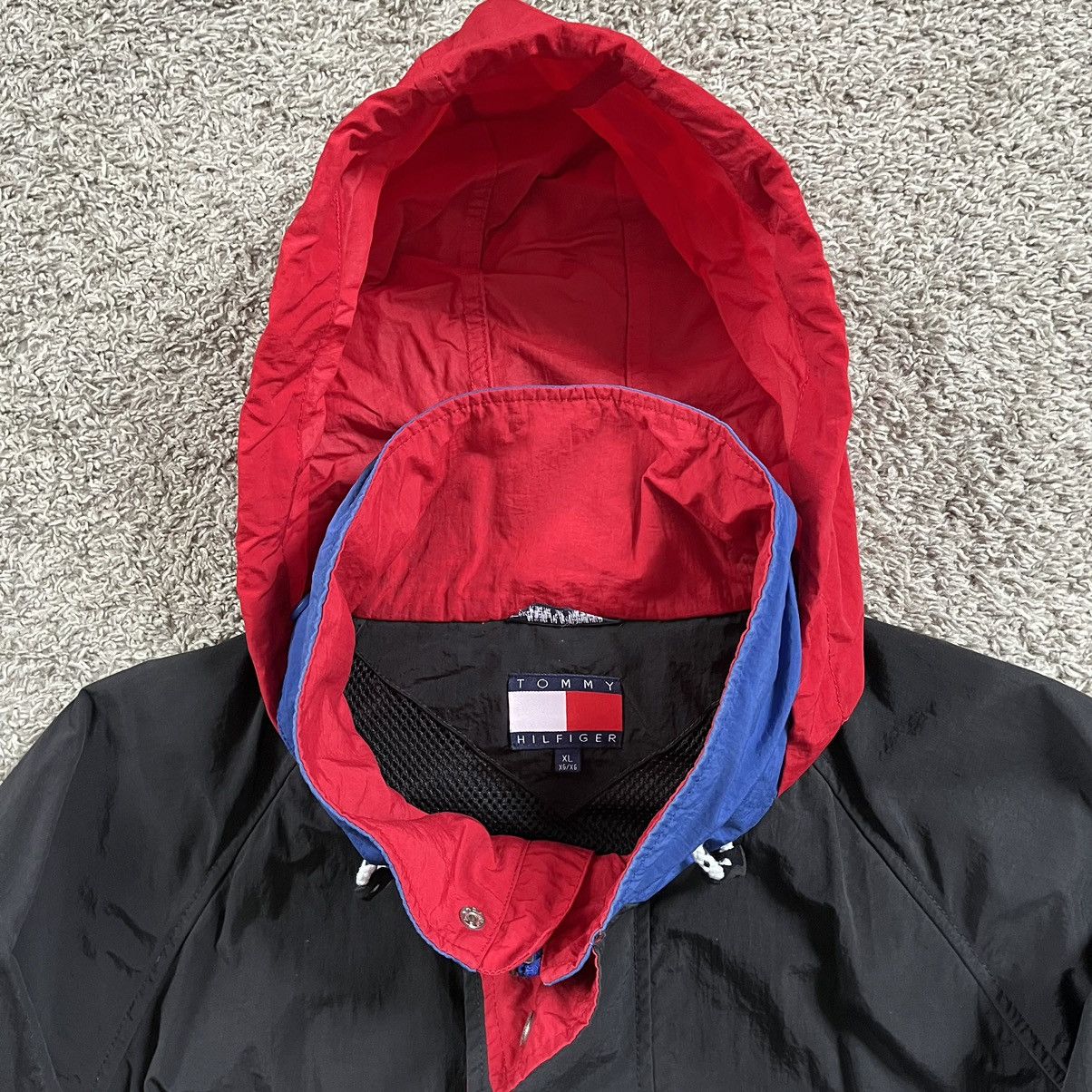 Tommy Hilfiger × Tommy Jeans 🔴Tommy Hilfiger Jacket Size XL Black Spellout Rare Vintage Size US XL / EU 56 / 4 - 16 Thumbnail