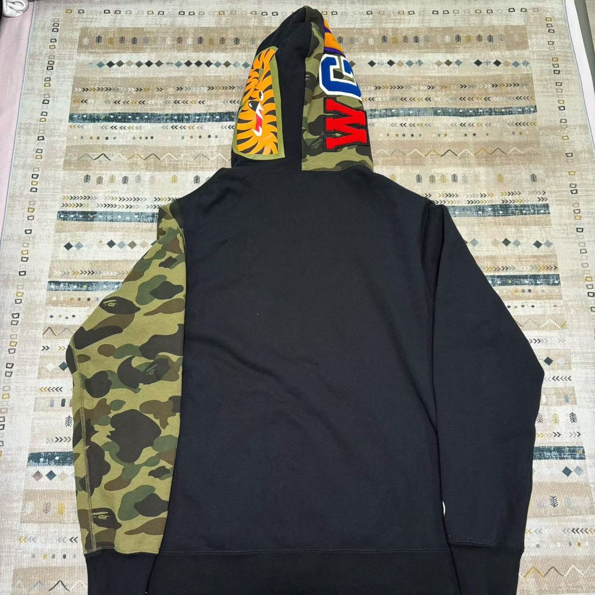 Bape 1ST CAMO SHARK FULL ZIP HOODIE Size US XL / EU 56 / 4 - 2 Thumbnail