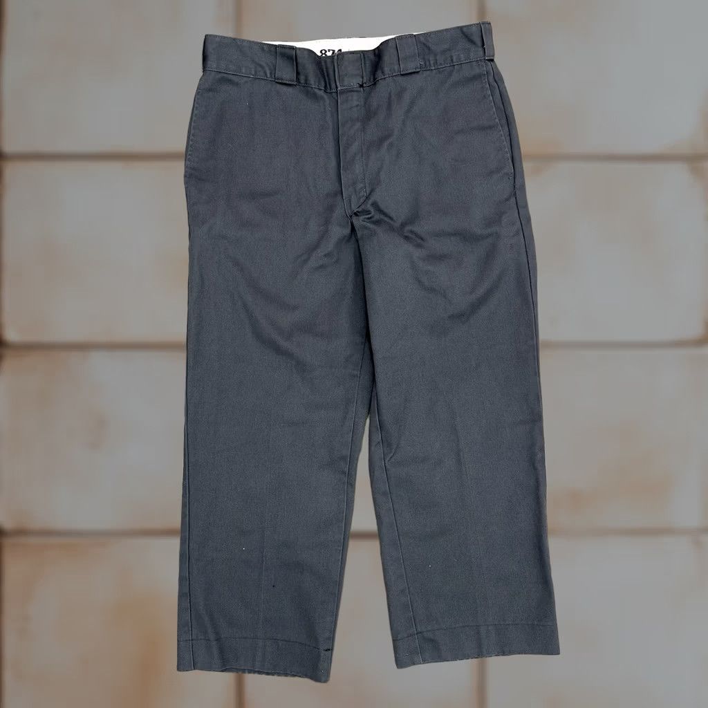 Dickies VINTAGE Dickies 874 Original Fit Workwear Pants Green 32 X 25 Mens Slat Pocket Zipper Size US 32 / EU 48 - 1 Thumbnail