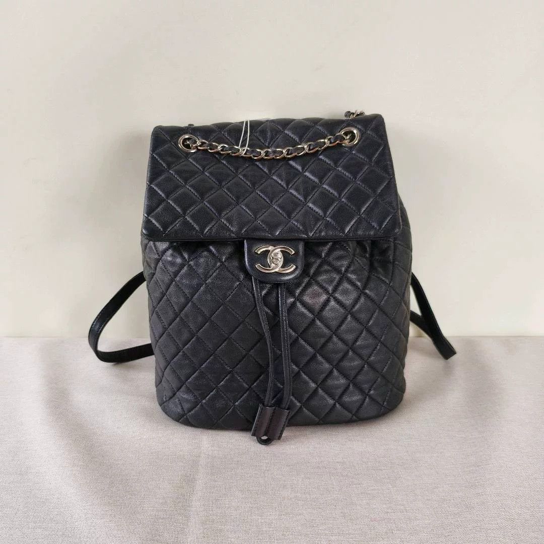 Chanel Pre-loved Bag Very good condition Size ONE SIZE - 1 Thumbnail