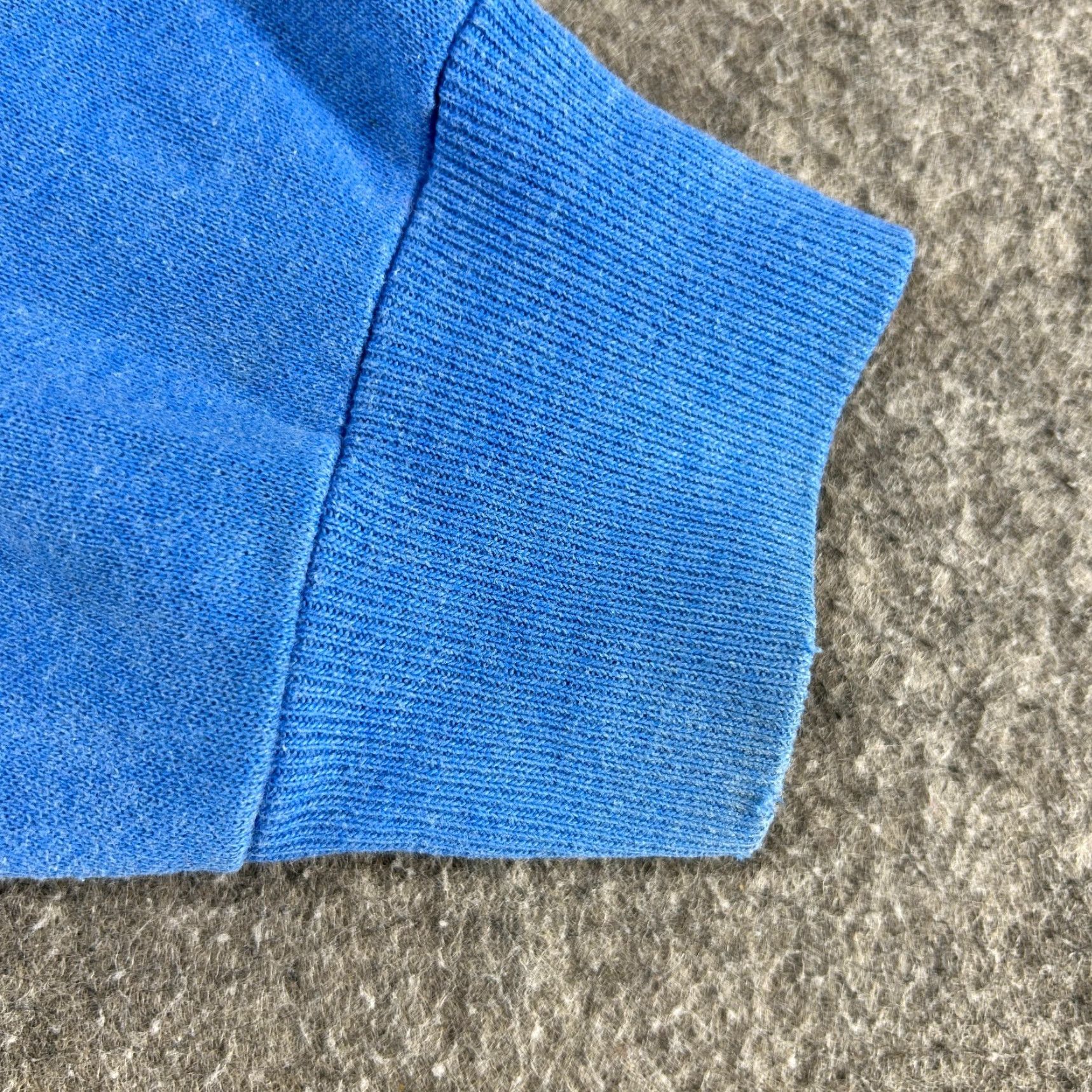 Hanes VINTAGE Hanes Sweatshirt Pullover Zipper Blue Cotton 90s Mens Large Pullover Sweatshirt Size US L / EU 52-54 / 3 - 5 Thumbnail