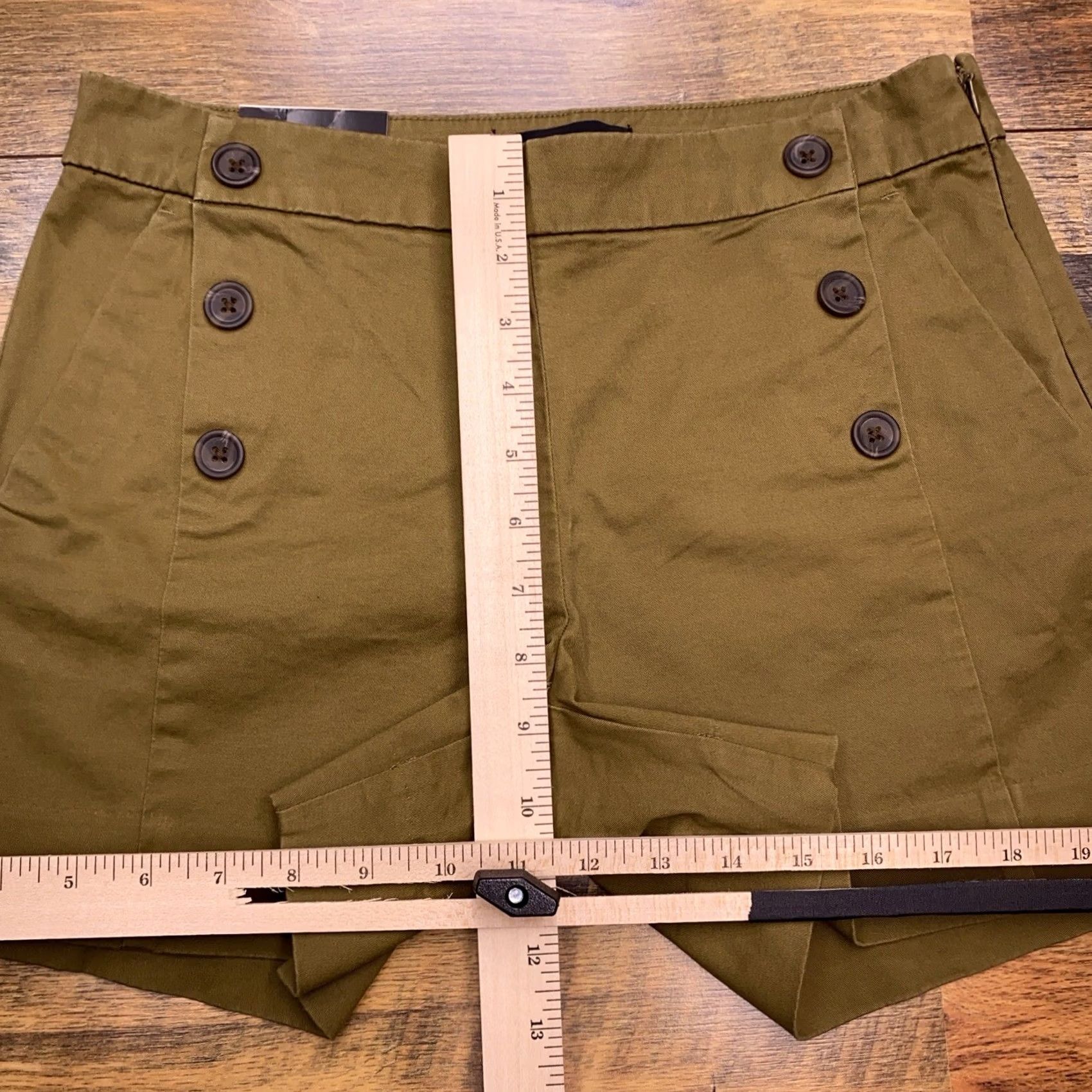 Banana Republic Banana Republic 4 Inch Short Womens 0 Brown Buttons Mid Rise Stretch Knit Casual Size 25" / US 0 / IT 36 - 7 Thumbnail