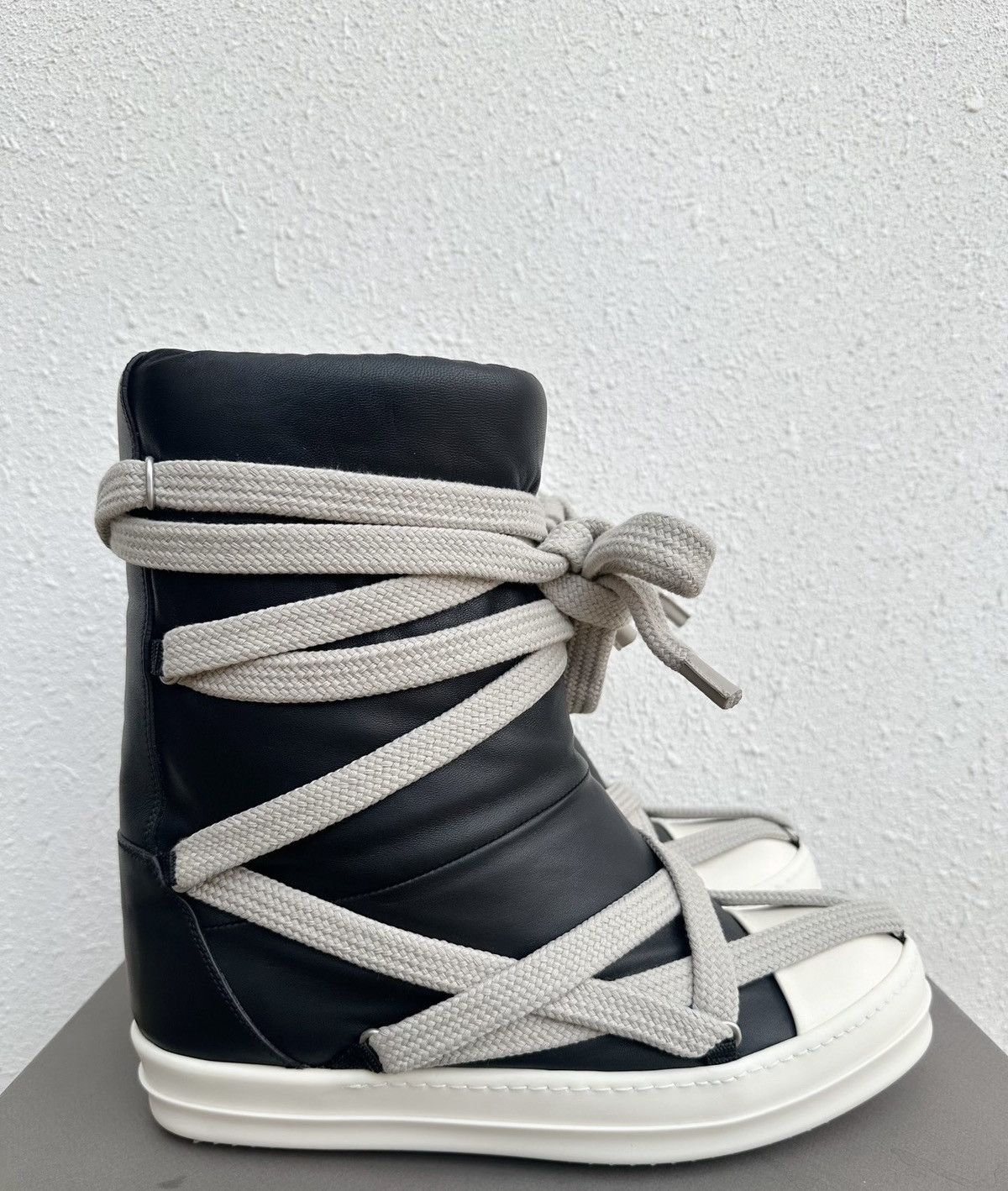 Rick Owens Rick Owens High-Top Shearling Boots with Thick Laces Size US 8.5 / EU 41-42 - 1 Thumbnail