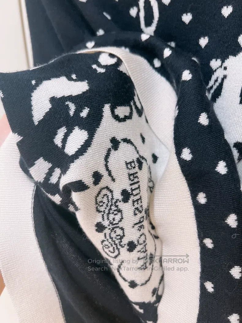 Hermes Hermes Black and White Monogram Heart Saddle Knit Short Sl Size XS / US 0-2 / IT 36-38 - 7 Thumbnail