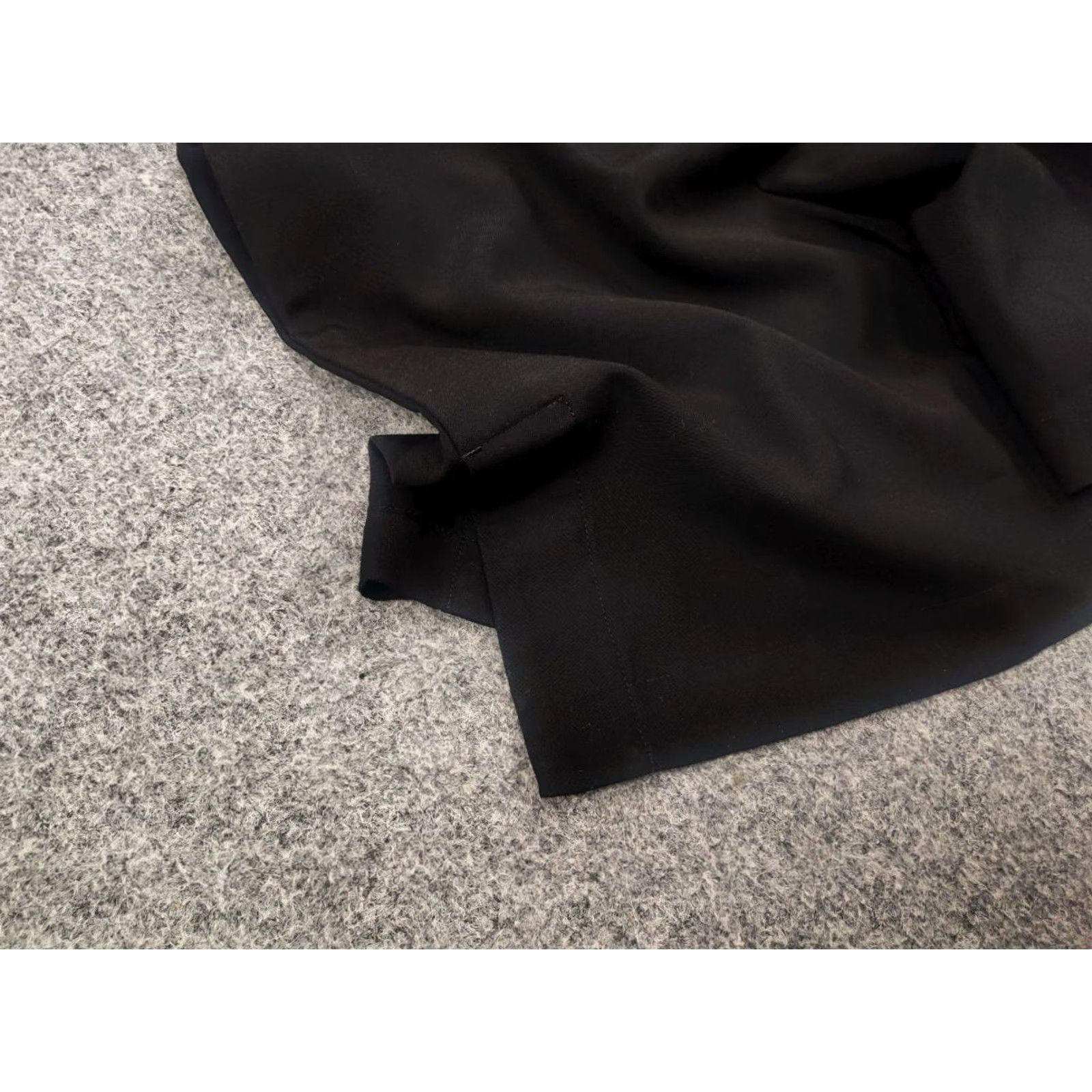 Yohji Yamamoto Yohji Yamamoto Y's Regulation Laine Wool Womens Pocket Buttons Tuck Shorts Size 28" / US 6 / IT 42 - 5 Thumbnail