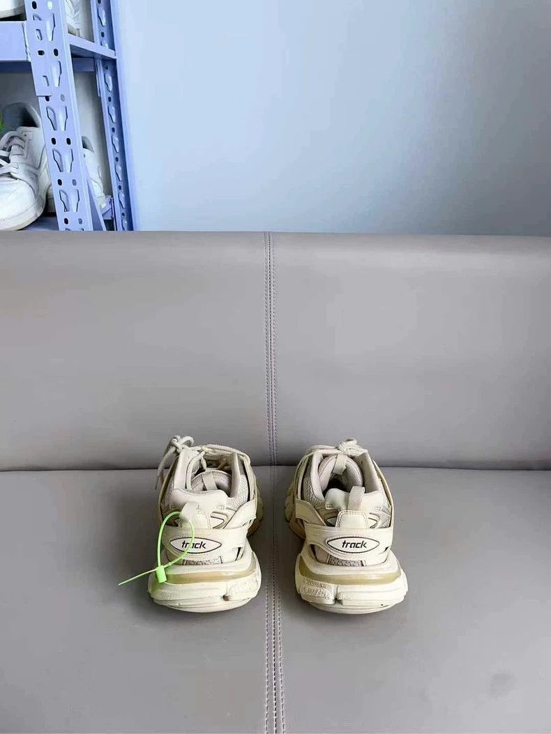 Balenciaga Balenciaga Track Sneakers Desert Yellow Size 43-2506 Size US 10 / EU 43 - 3 Thumbnail