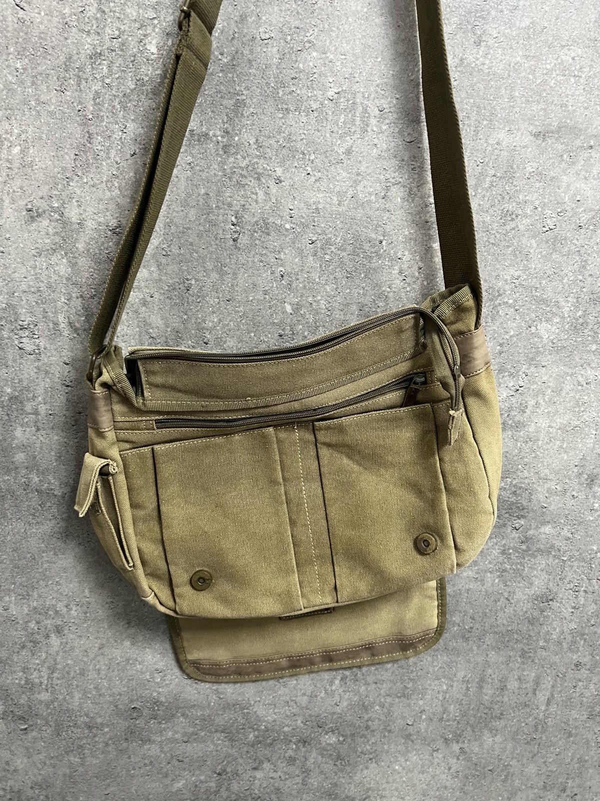 Diesel Vintage Japan Diesel Bag Avantgarde Hype Distressed Gothic Size ONE SIZE - 7 Thumbnail